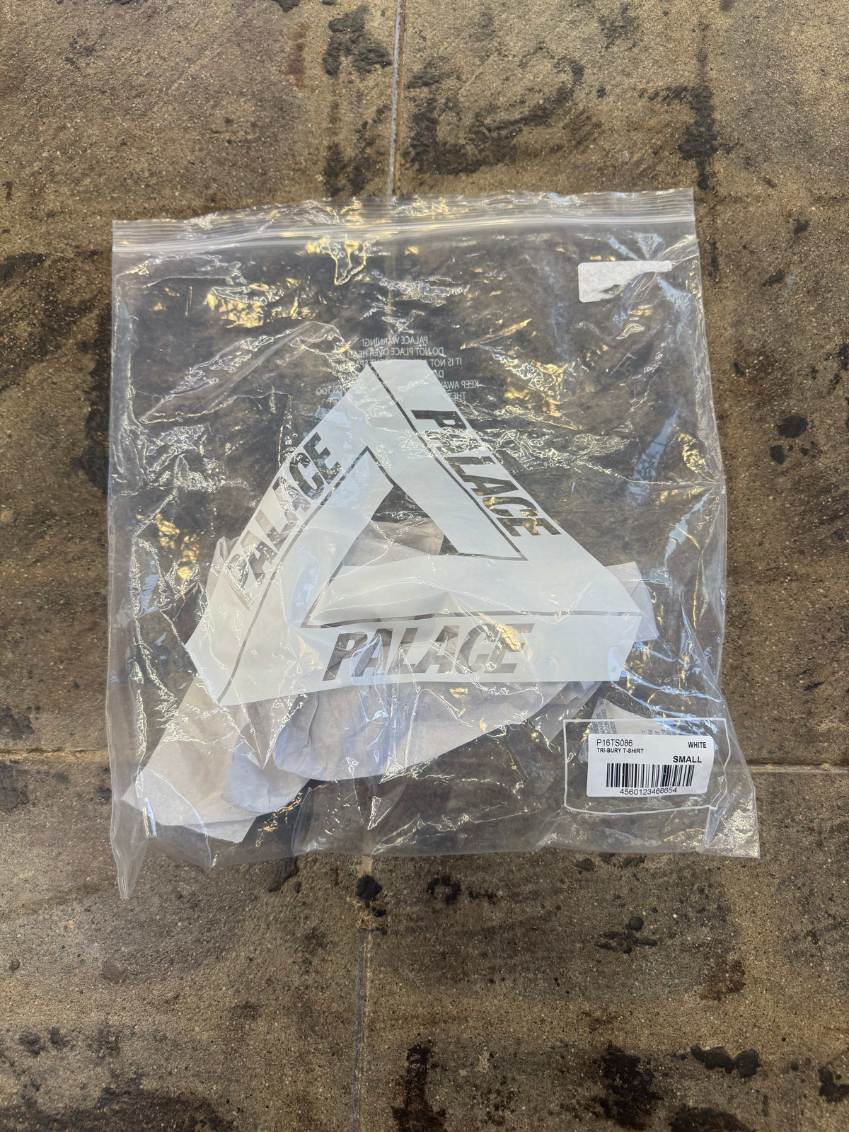 PALACE TRI BURY WHITE TEE
