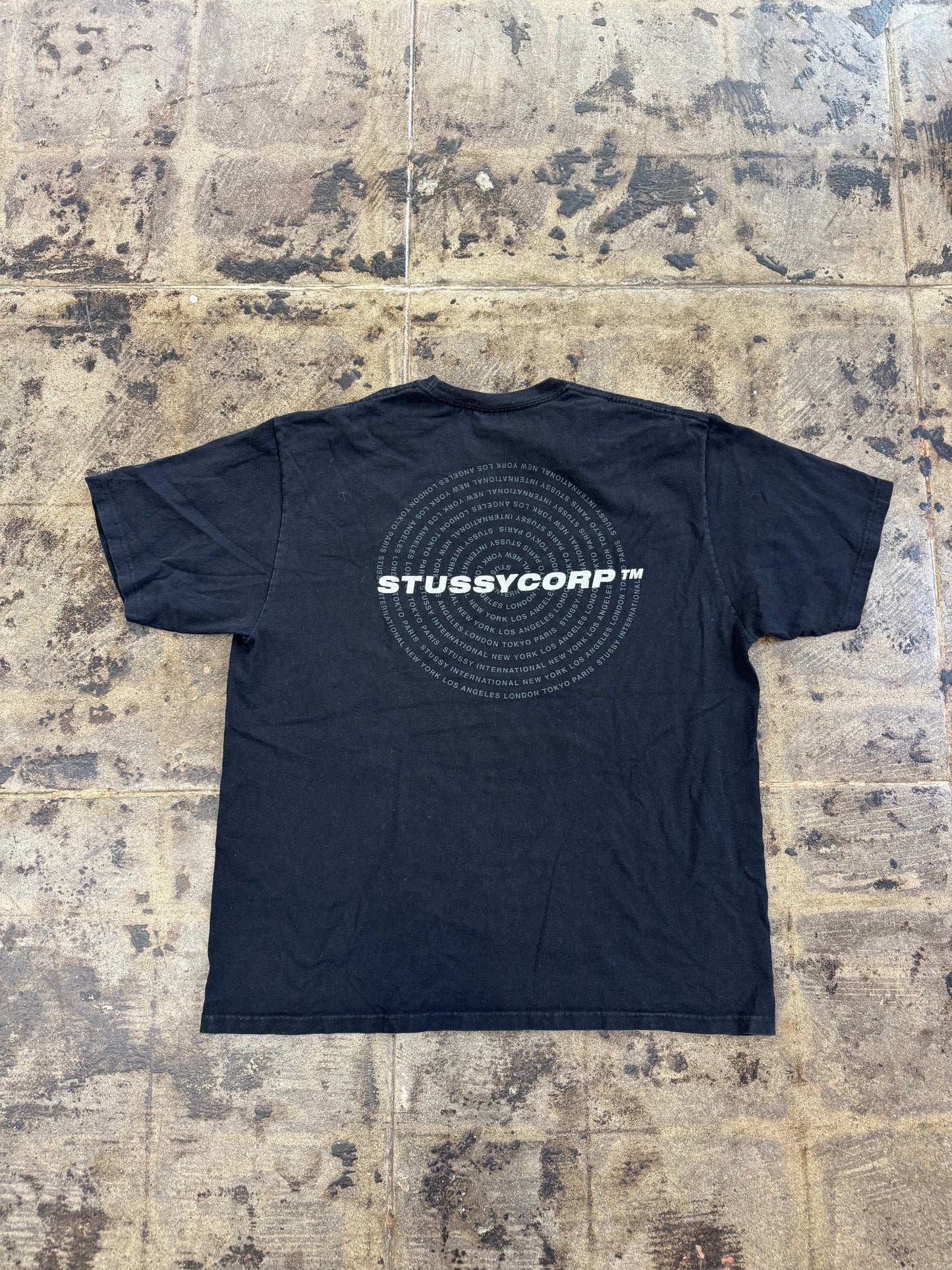 STUSSY CORP BLACK TEE (USED)