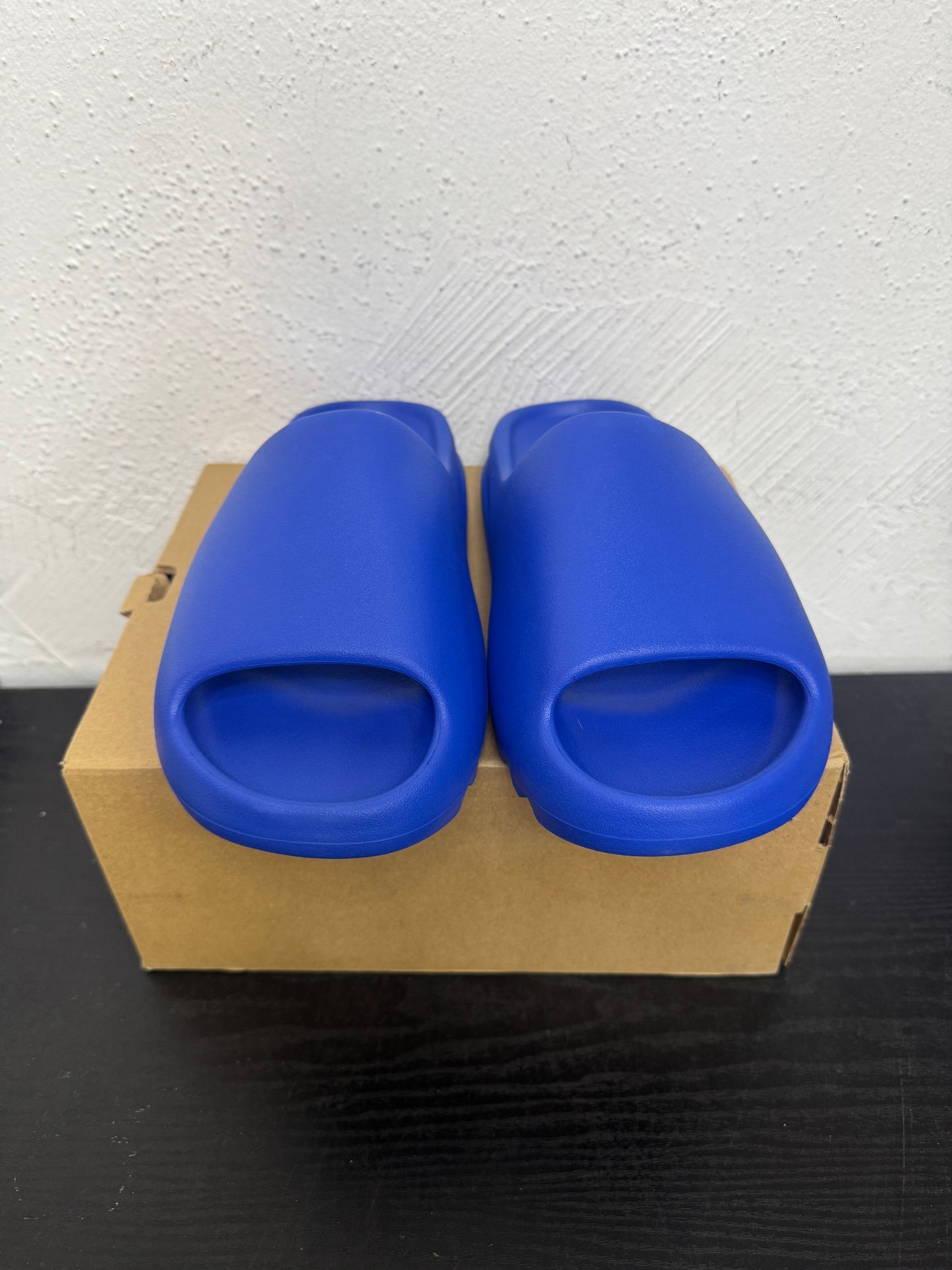 YEEZY SLIDE AZURE