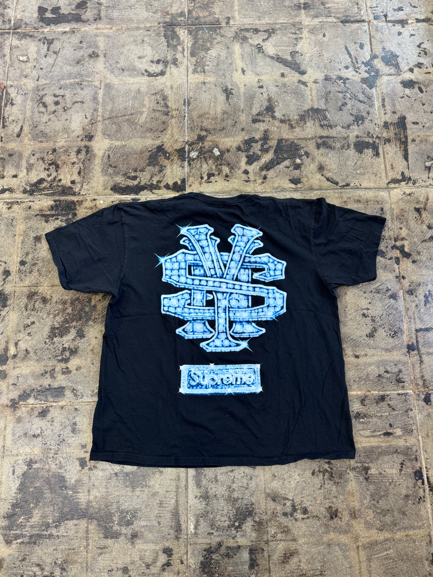 SUPREME SNOWMAN BLACK TEE (USED)