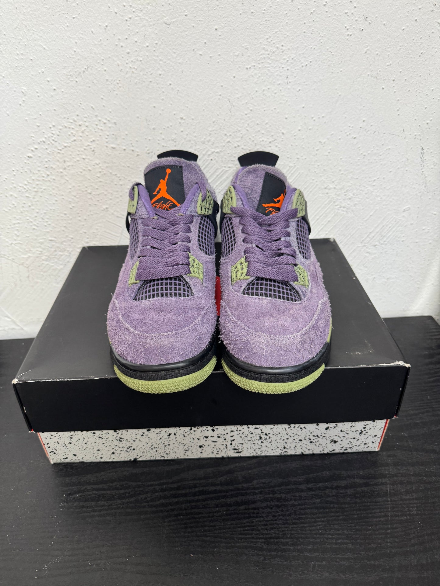 JORDAN 4 CANYON PURPLE WMNS (USED)
