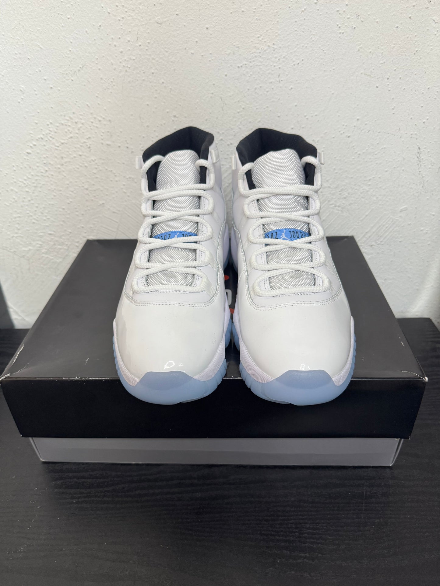JORDAN 11 LEGEND BLUE (USED)