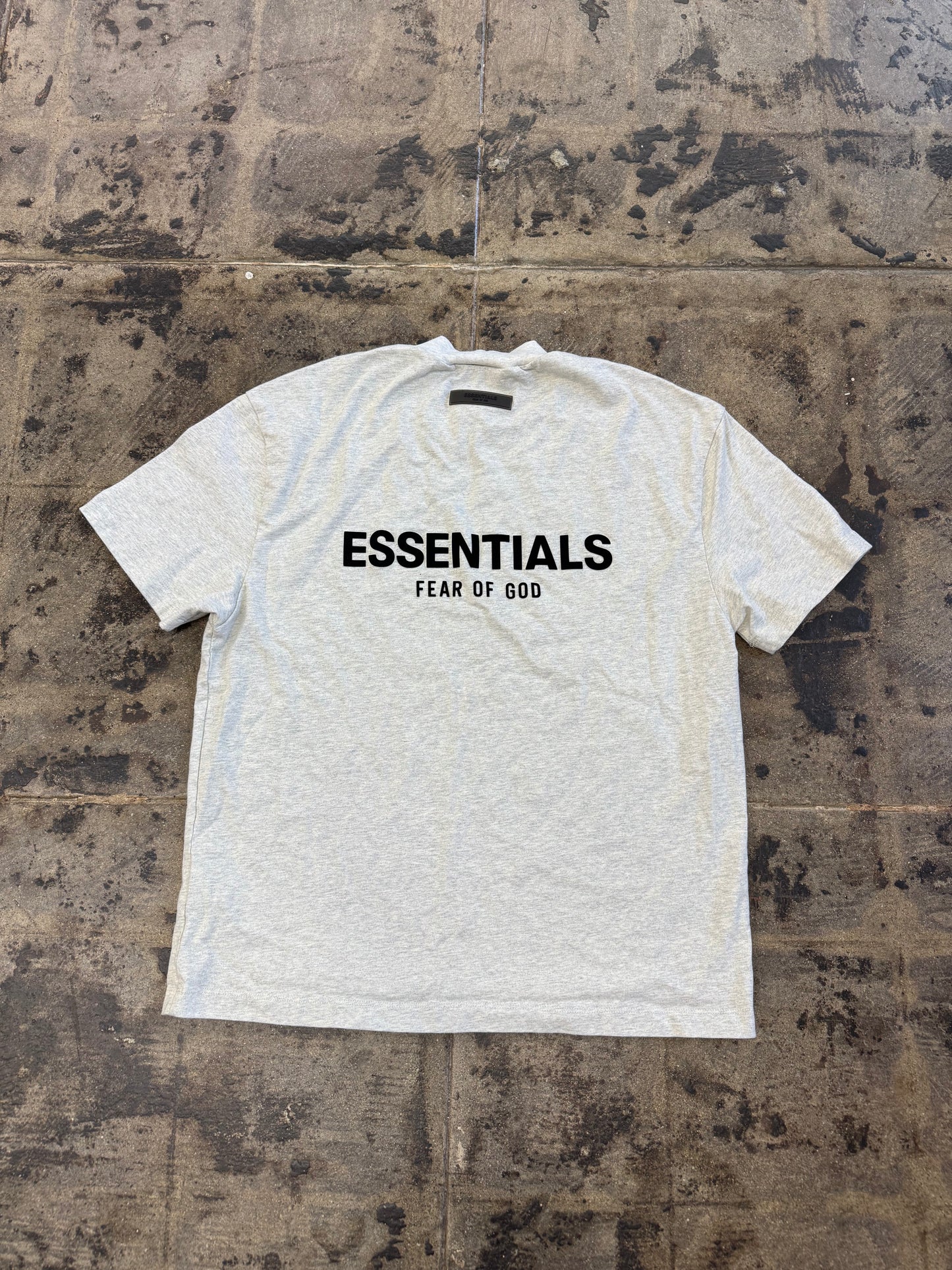 ESSENTIAL HEATHER GREY TEE