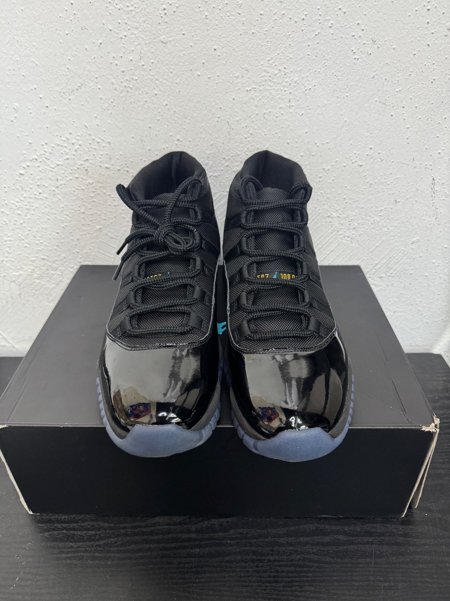 JORDAN 11 GAMMA BLUE (USED)