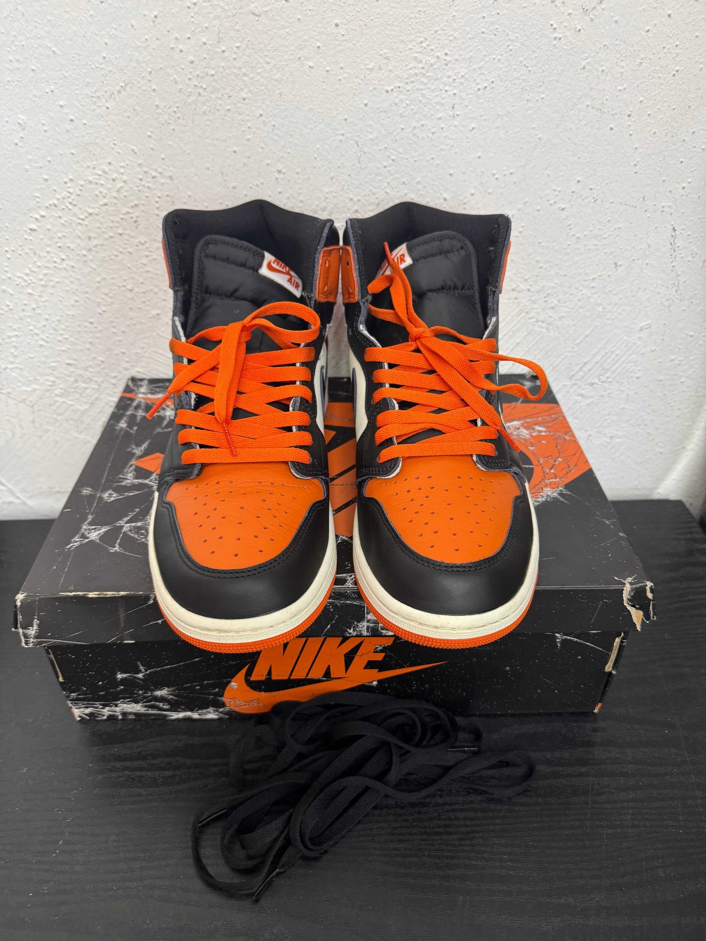 JORDAN 1 HIGH SHATTERED BACKBOARD (USED)