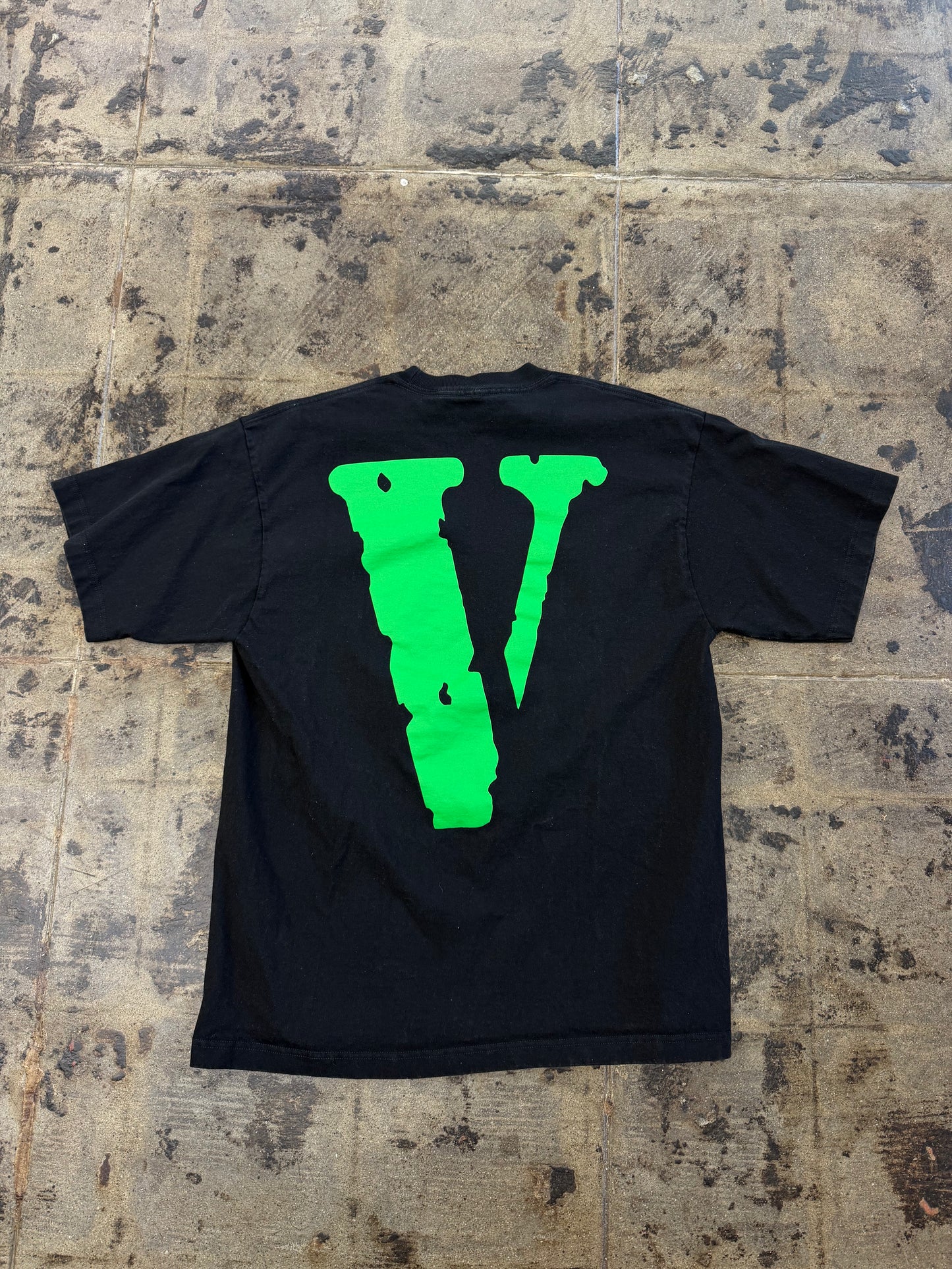 VLONE FRIENDS GREEN TEE