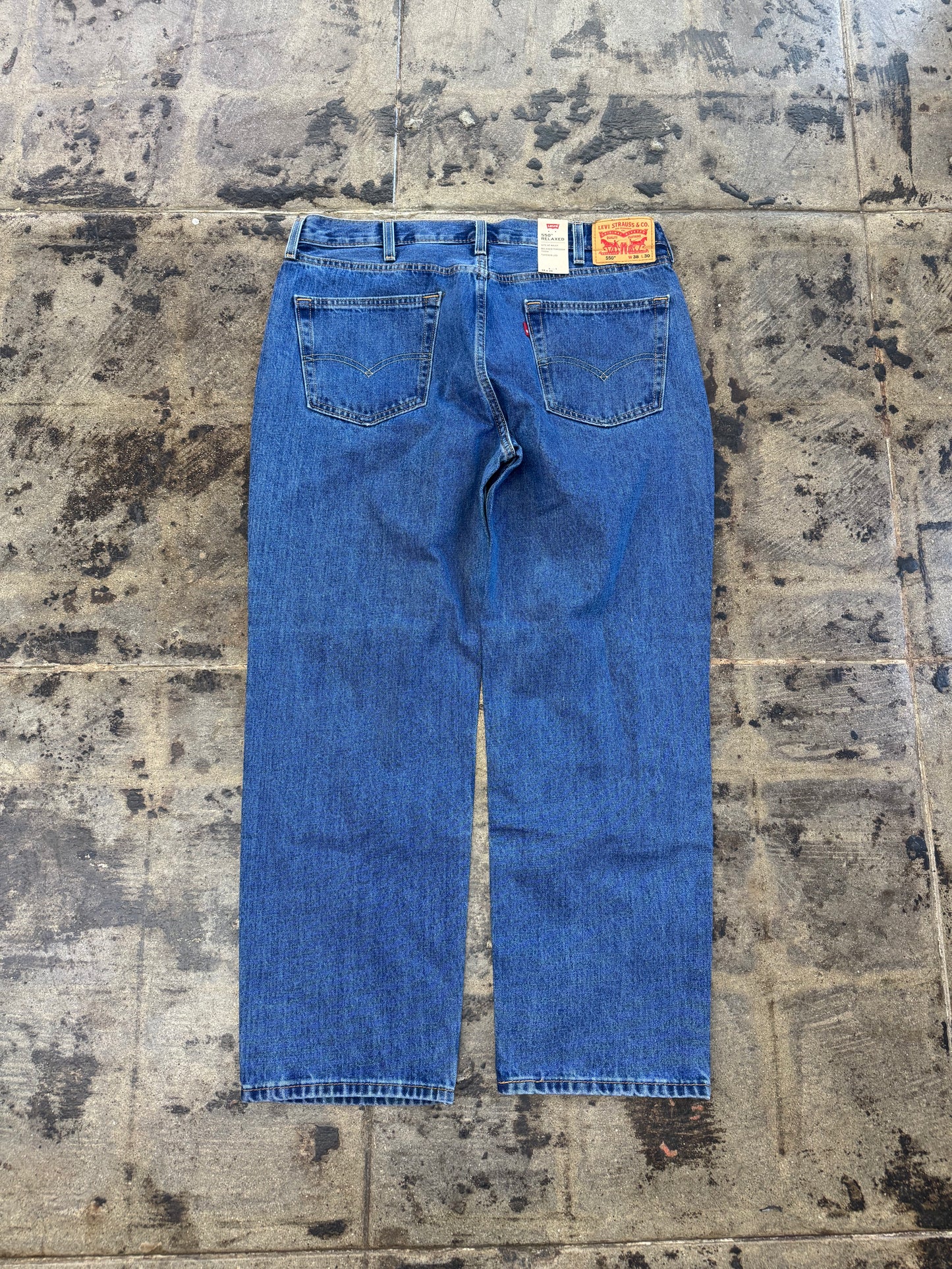 LEVI 550 RELAXED FIT