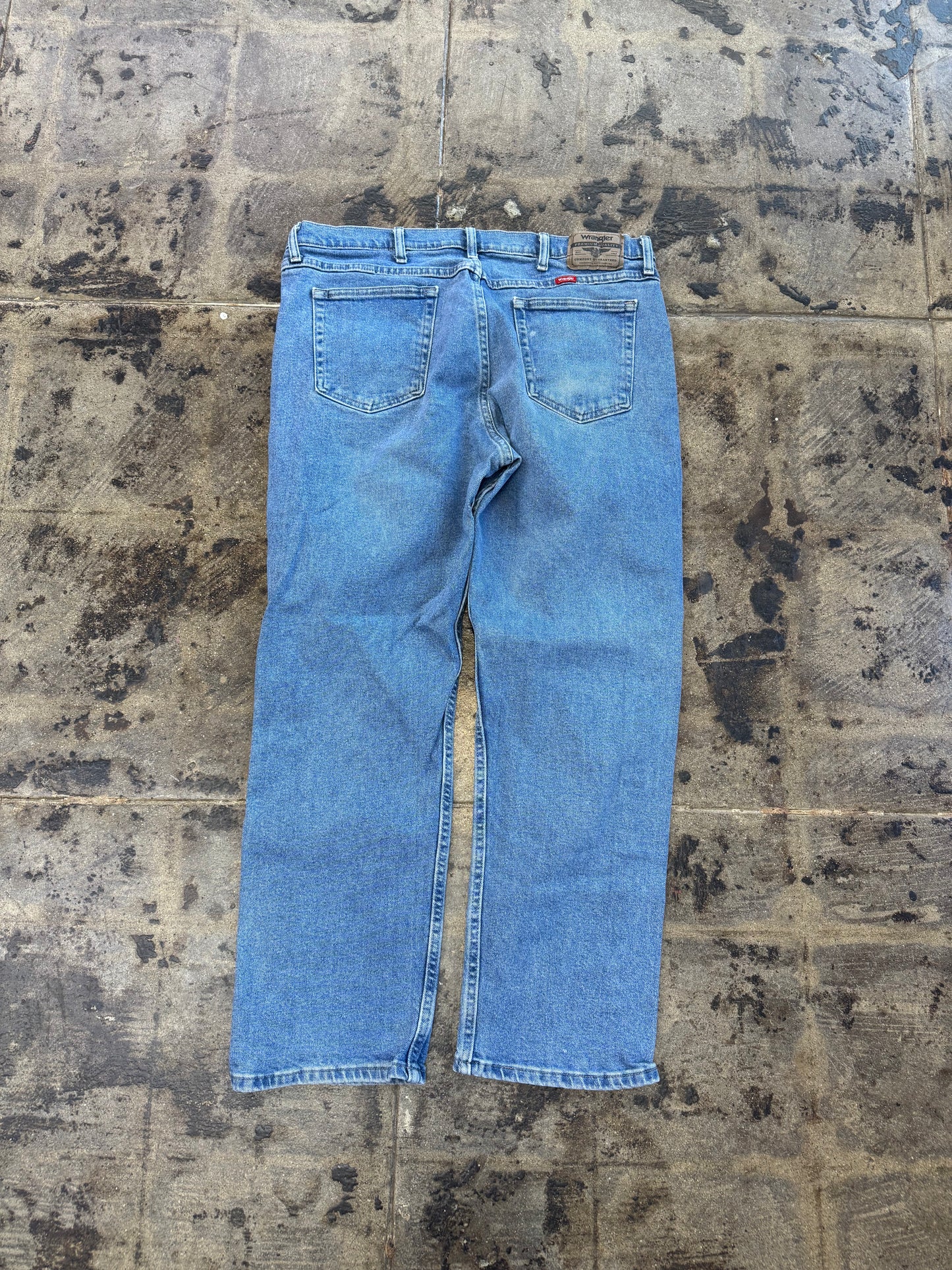 WRANGLER BLUE JEANS