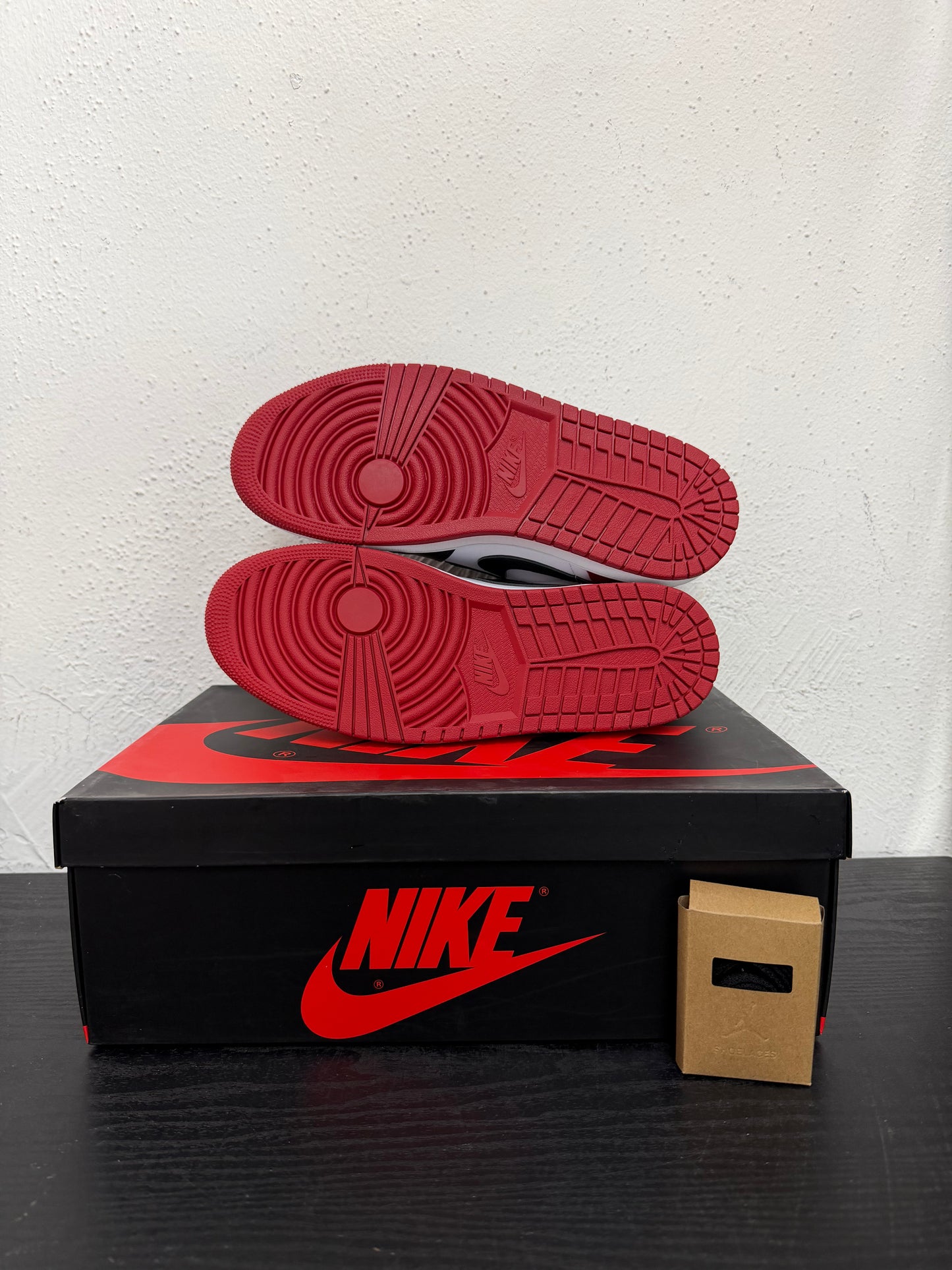 JORDAN 1 LOW OG BLACK TOE (2023)