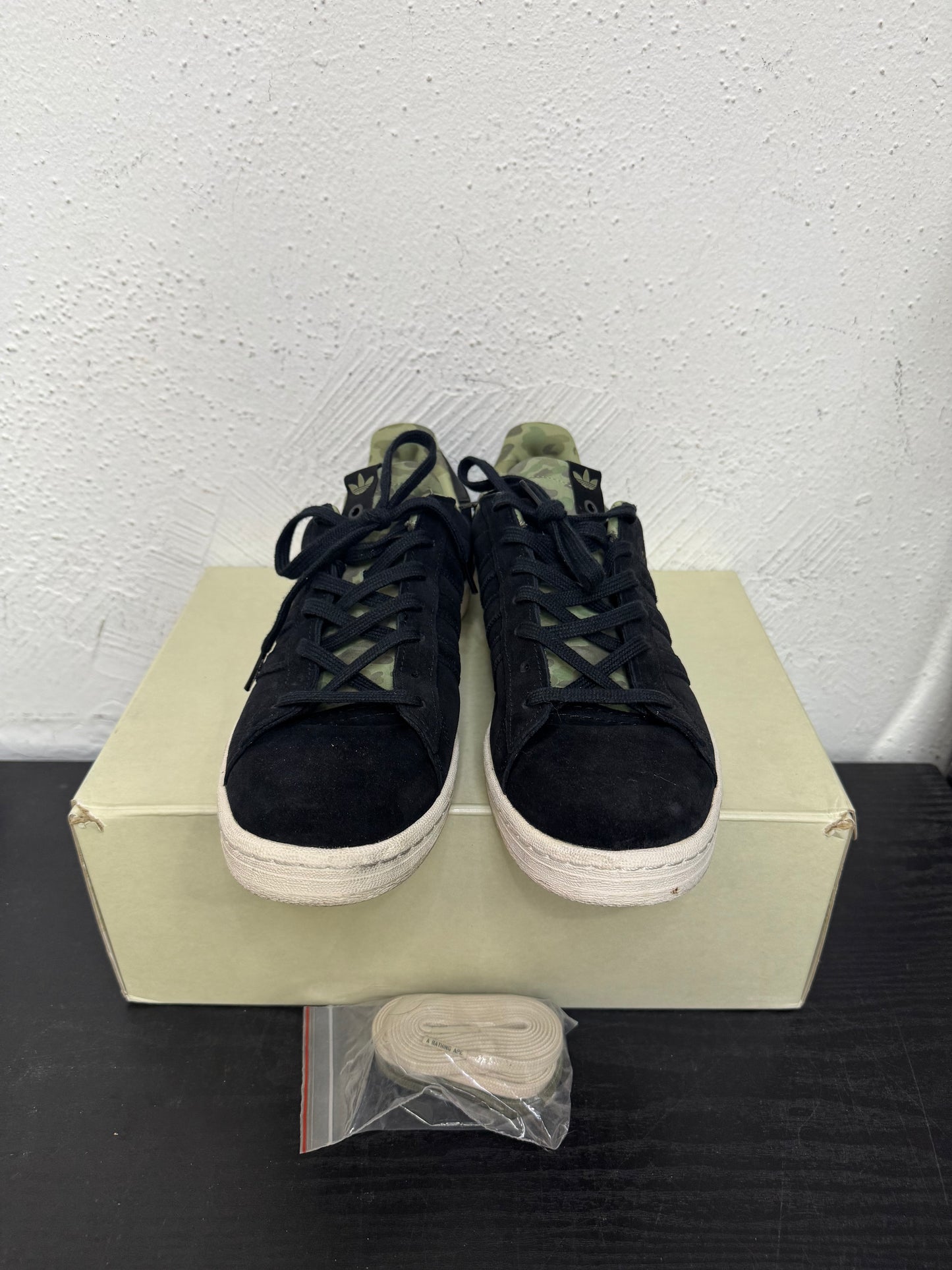ADIDAS CAMPUS 80s UNDEFEATED BAPE (USED)