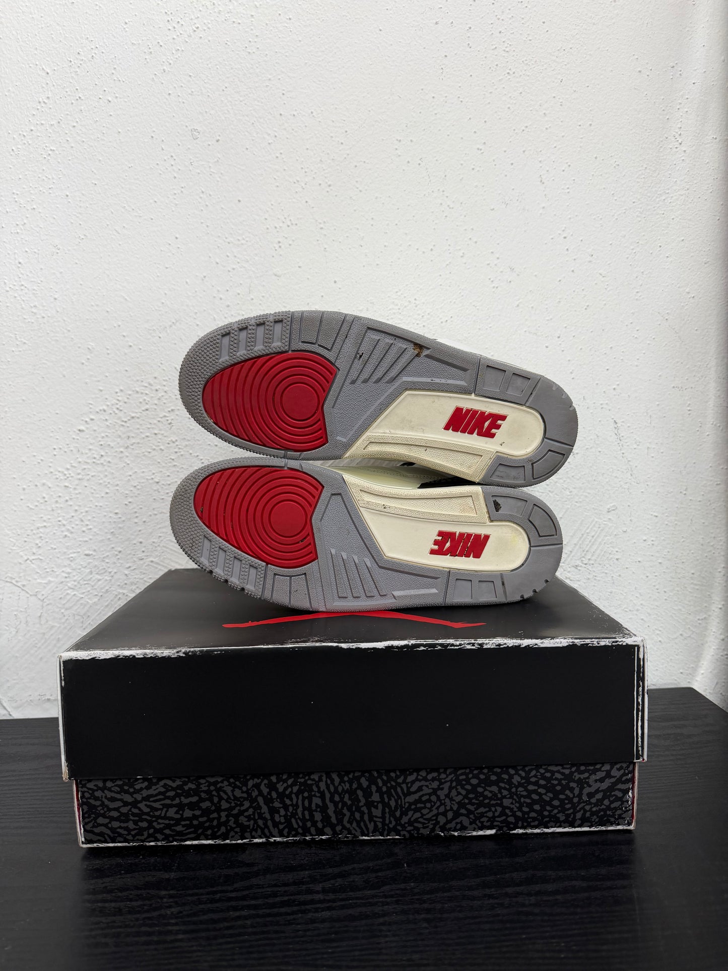 JORDAN 3 REIMAGINED WHITE CEMENT (USED)