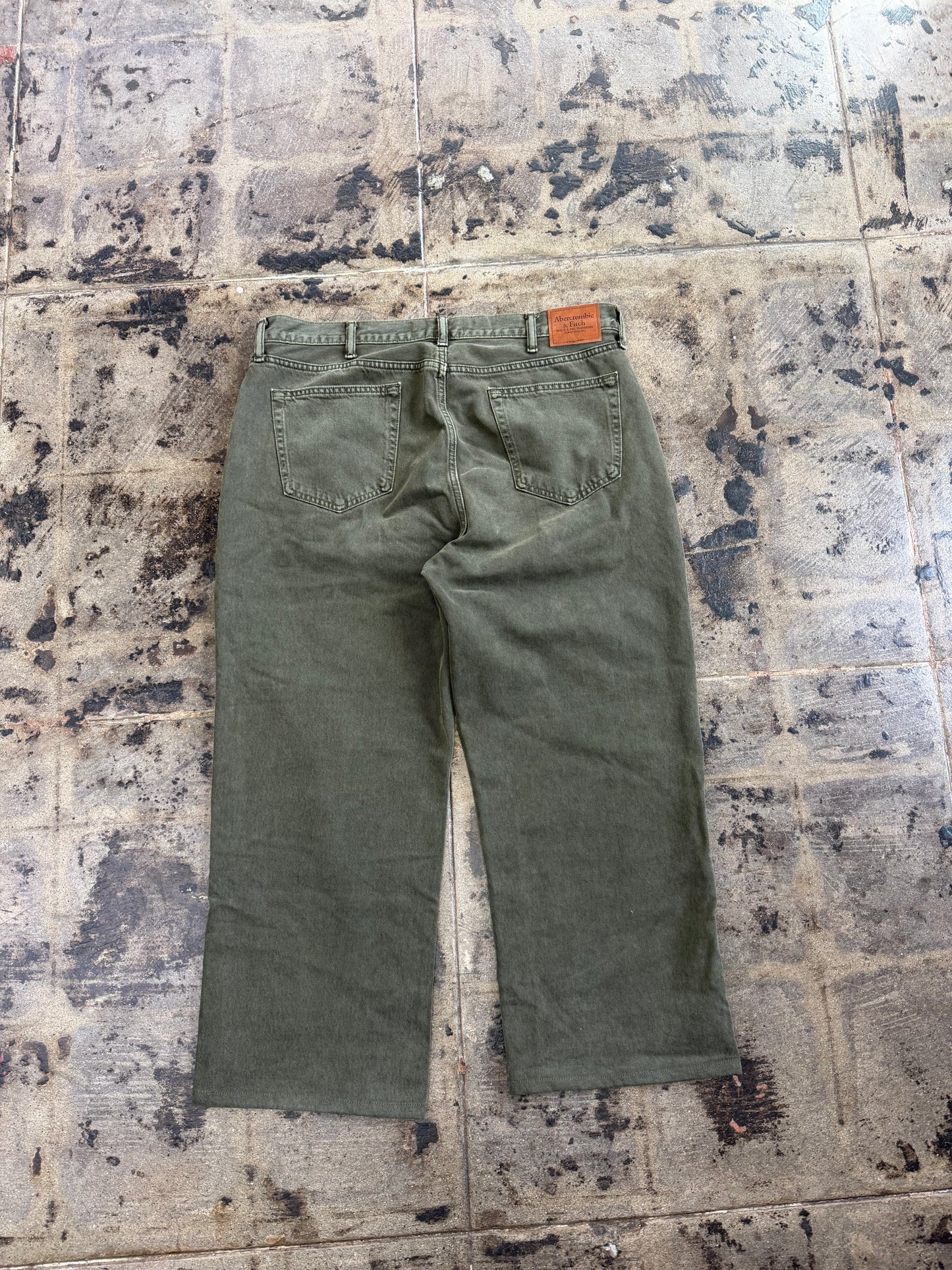 ABERCROMBIE &FITCH GREEN BAGGY PANTS
