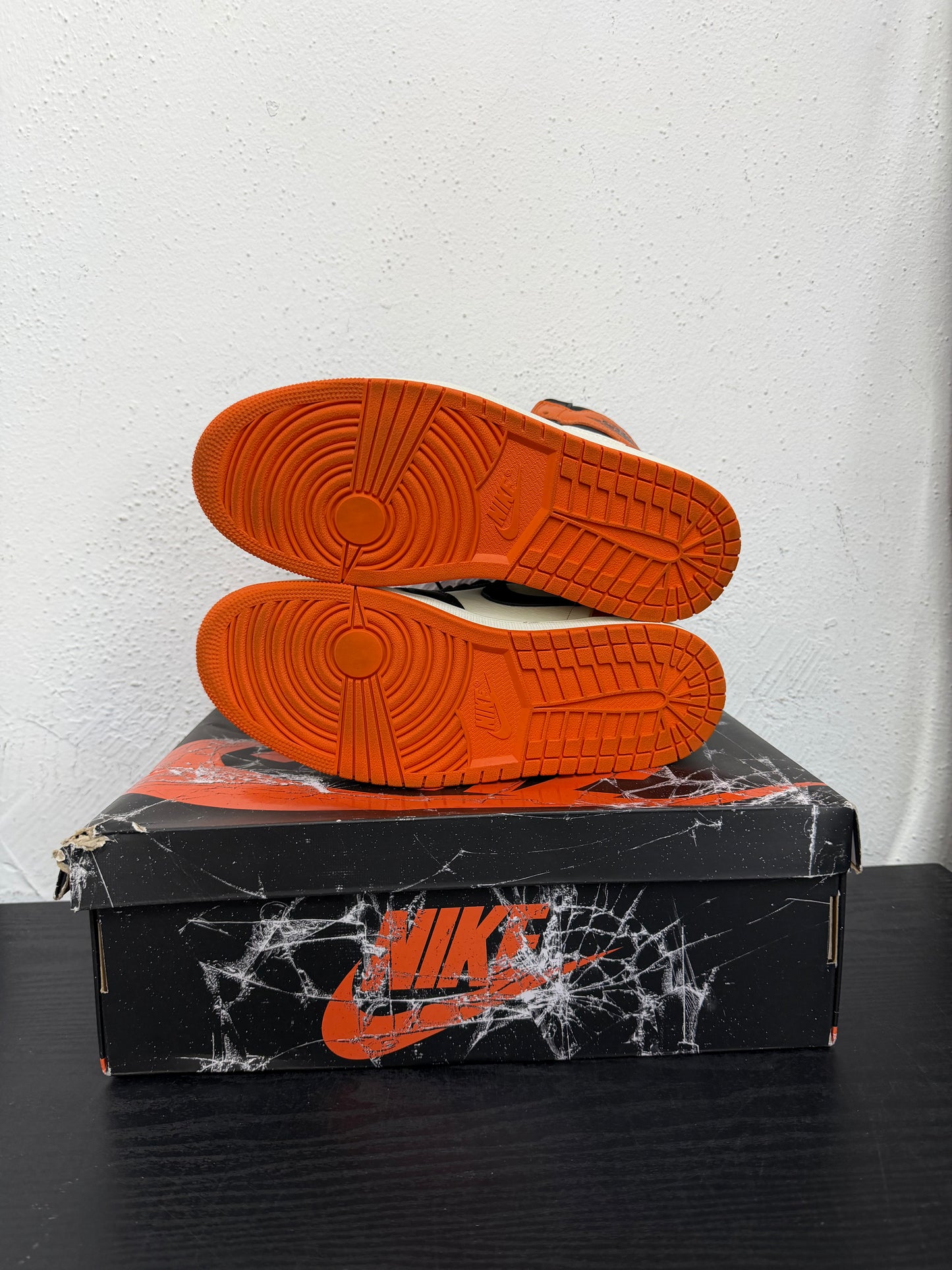 JORDAN 1 SHATTERED BACKBOARD (USED)