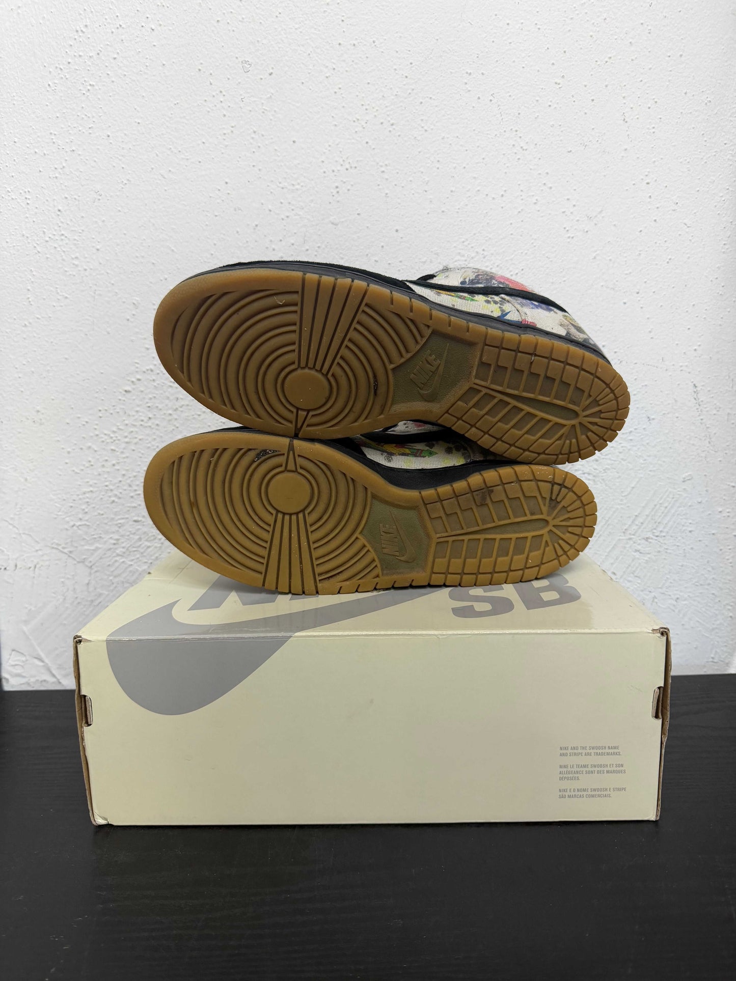 DUNK LOW SB SUPREME RAMMELLZEE (USED)