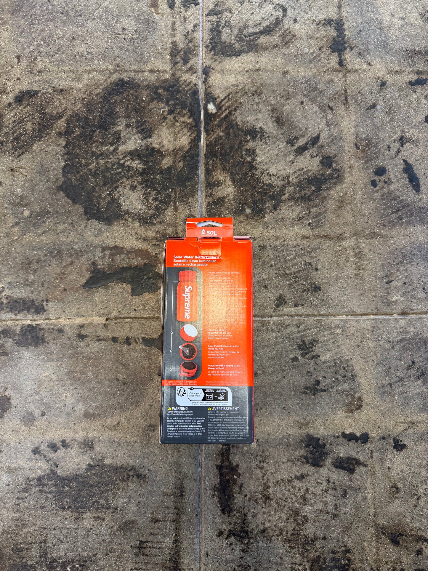 SUPREME SOL RED WATER BOTTLE LANTERN