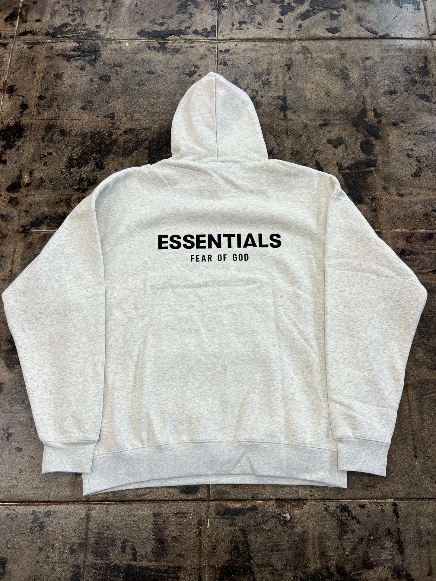 ESSENTIALS FLEECE HOODIE LIGHT OATMEAL