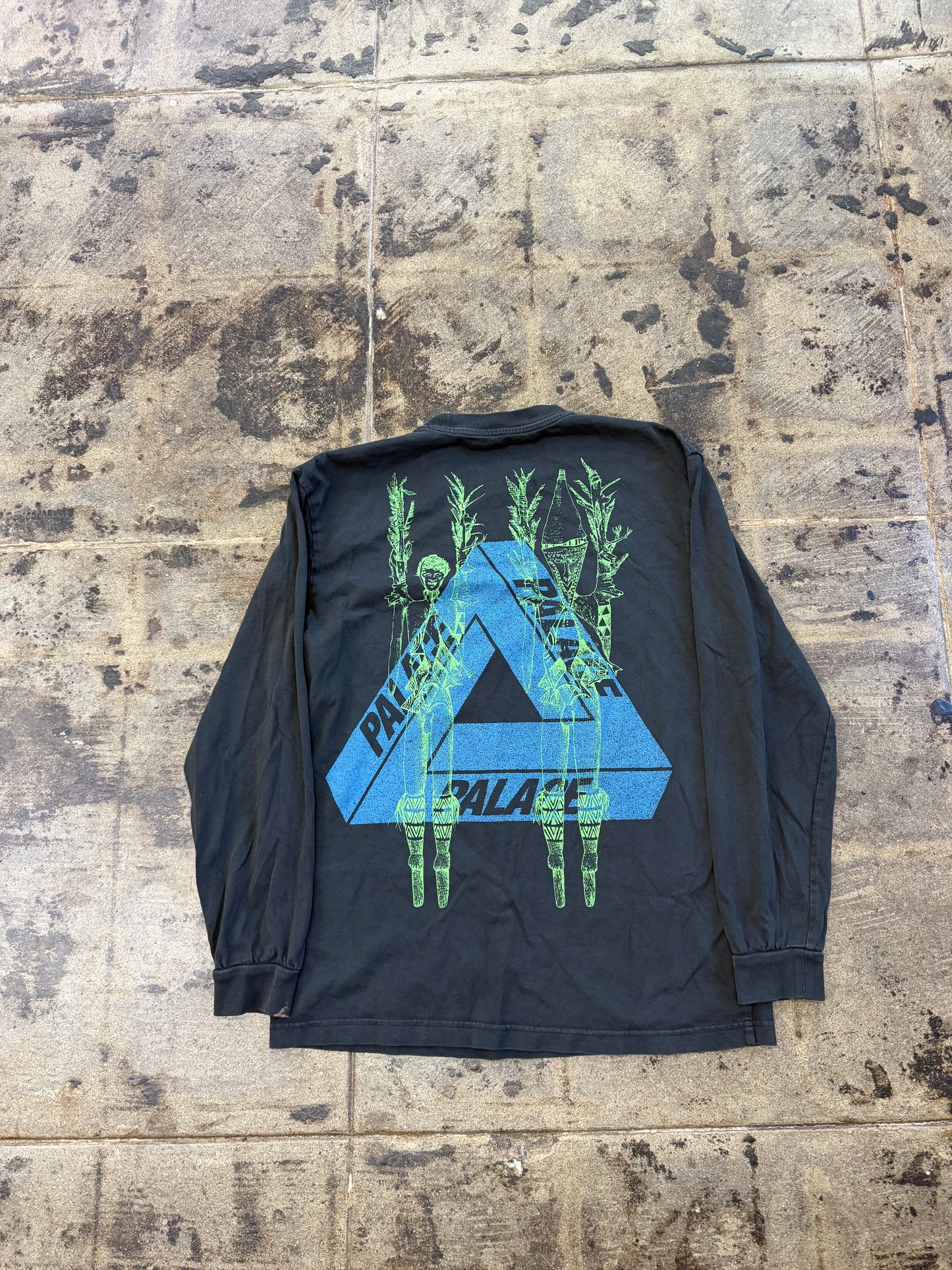 PALACE PAIR OF HIPPYS L/S (USED)