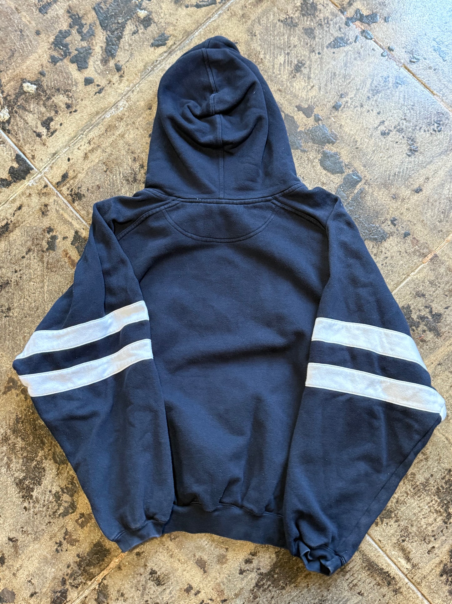 UCONN HUSKIES HOODIE