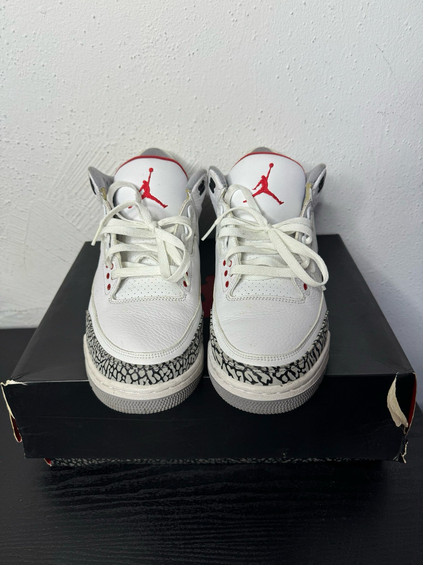 JORDAN 3 JTH WHITE CEMENT (USED) / 11