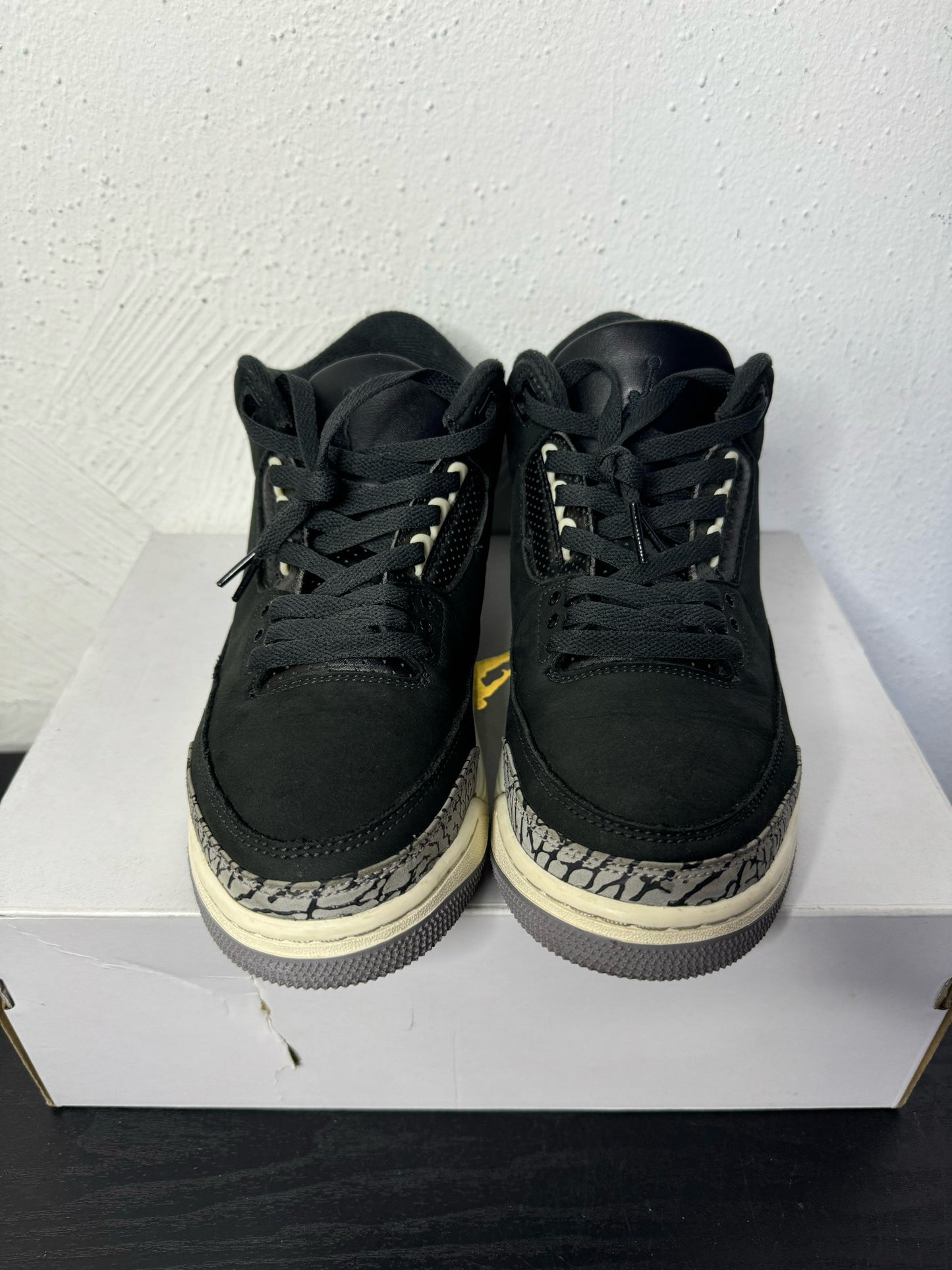 JORDAN 3 OFF NIOR (USED) / 8