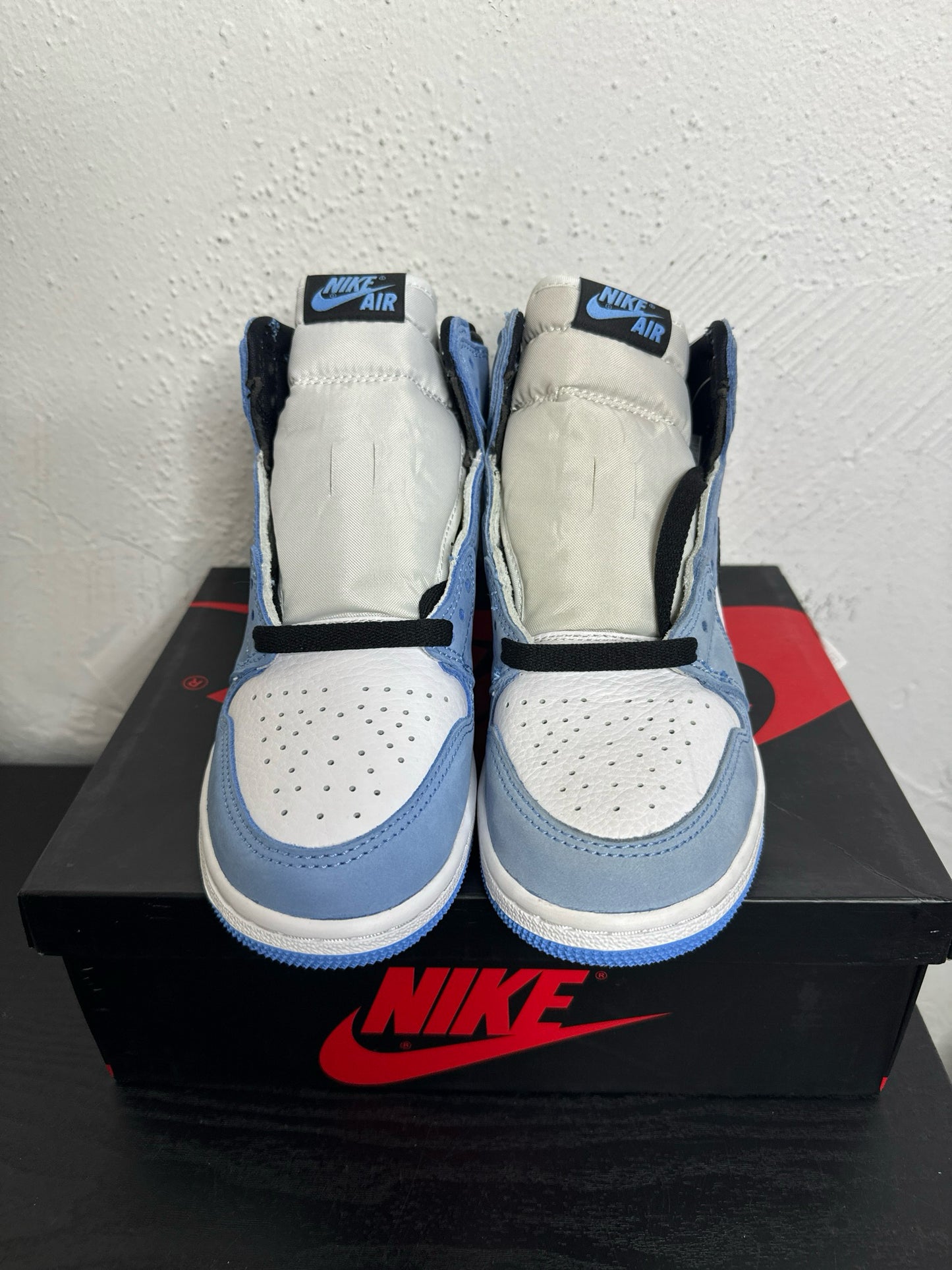 JORDAN 1 UNIVERSITY BLUE