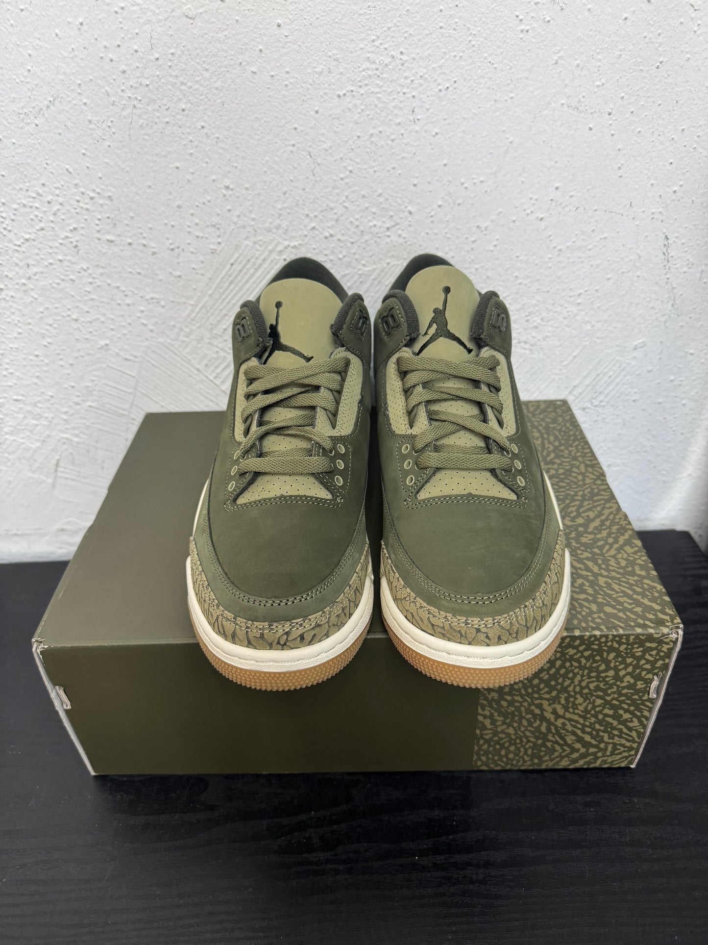 JORDAN 3 FAMILY AFFAIR