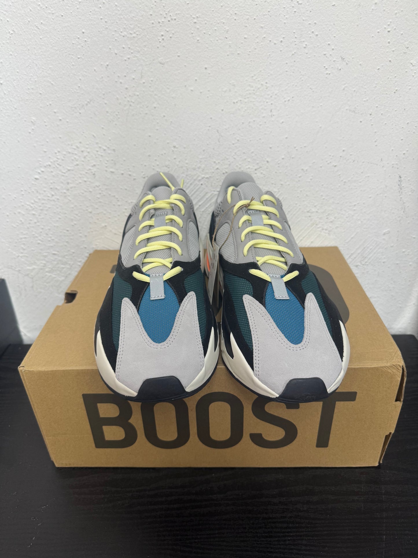YEEZY 700 WAVE RUNNER