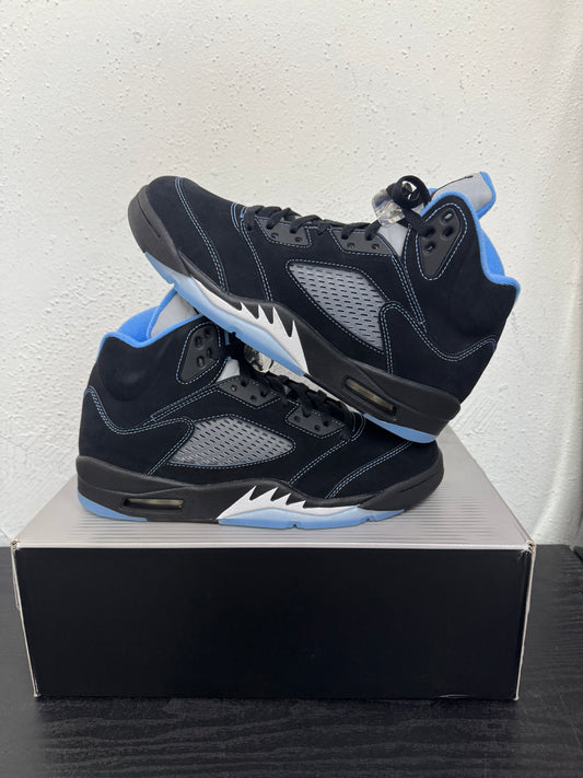 JORDAN 5 BLACK UNIVERSITY BLUE 2026