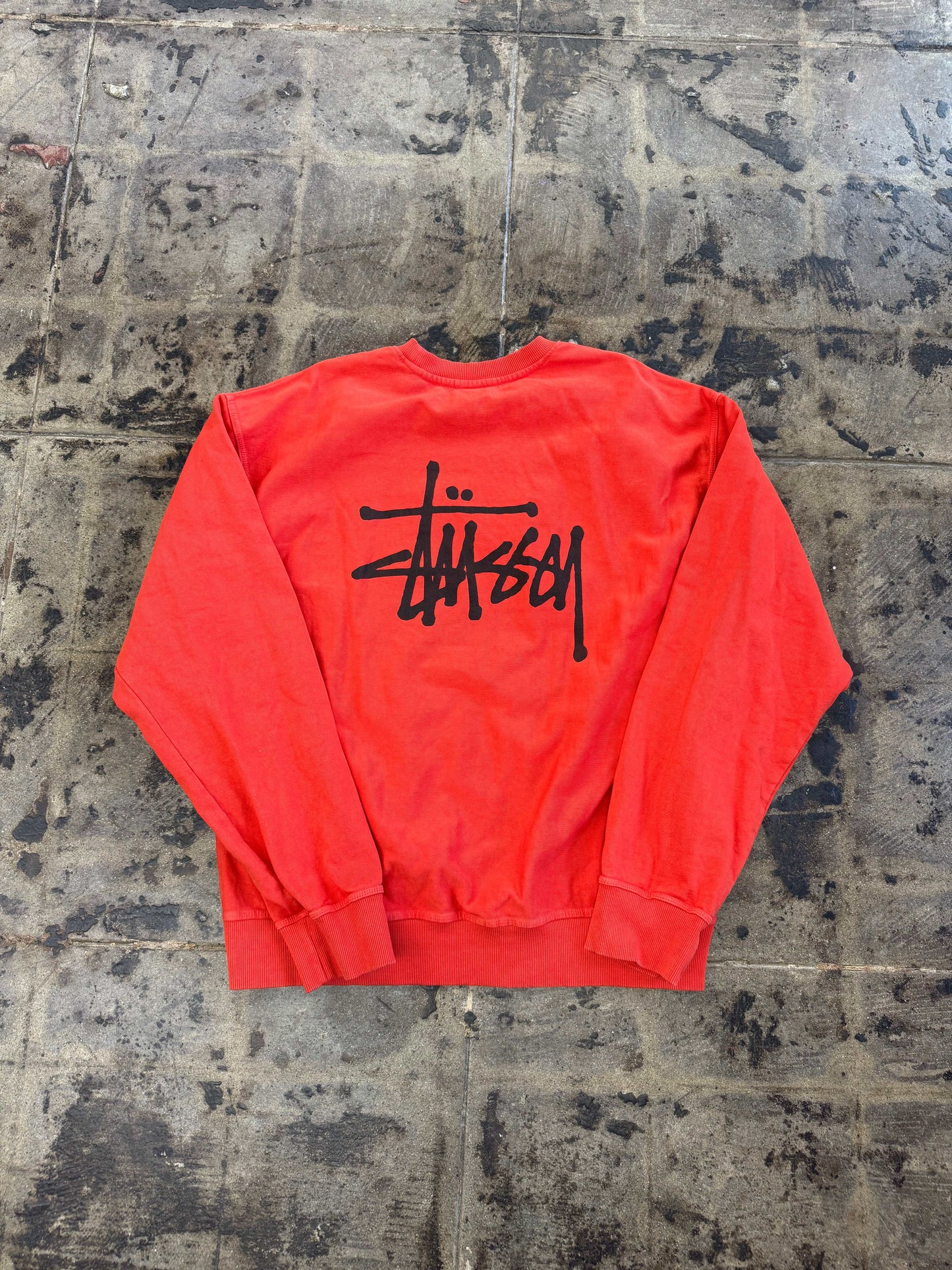 STUSSY SCRIPT ORANGE CREWNECK (USED)