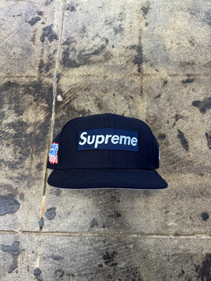SUPREME WORLD FAMOUS BOX LOGO NAVY FITTED