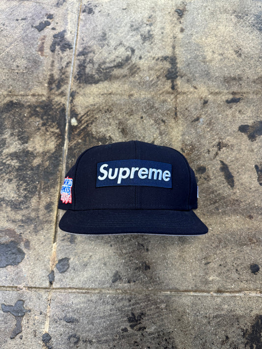 SUPREME WORLD FAMOUS BOX LOGO NAVY FITTED