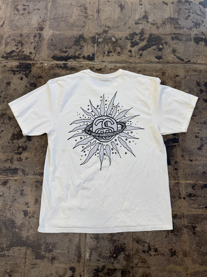 STUSSY LOOK BEYOND TEE (USED)