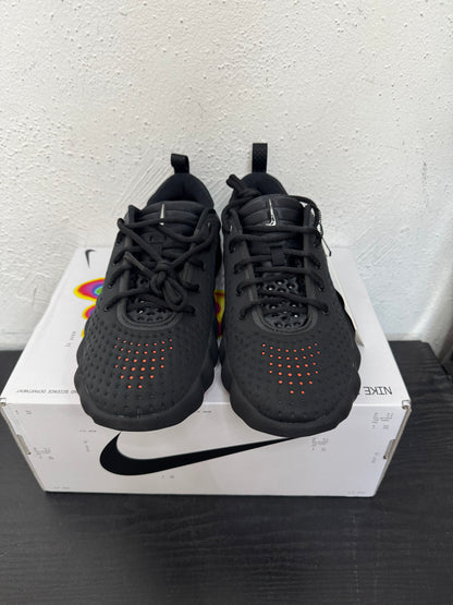 NIKE MIND 002 BLACK HYPER CRIMSON