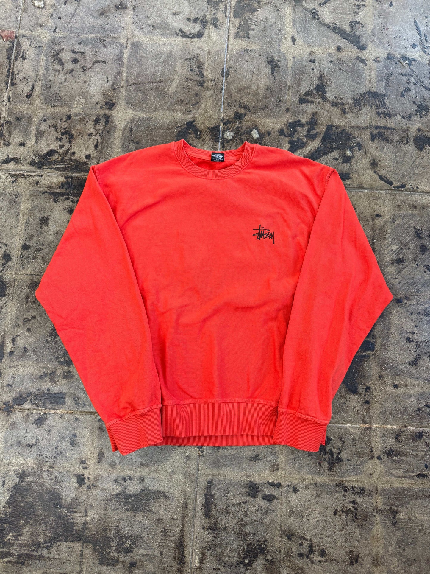 STUSSY SCRIPT ORANGE CREWNECK (USED)