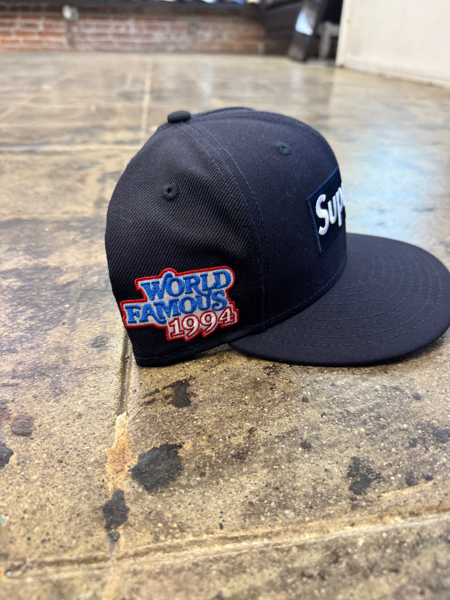 SUPREME WORLD FAMOUS BOX LOGO NAVY FITTED