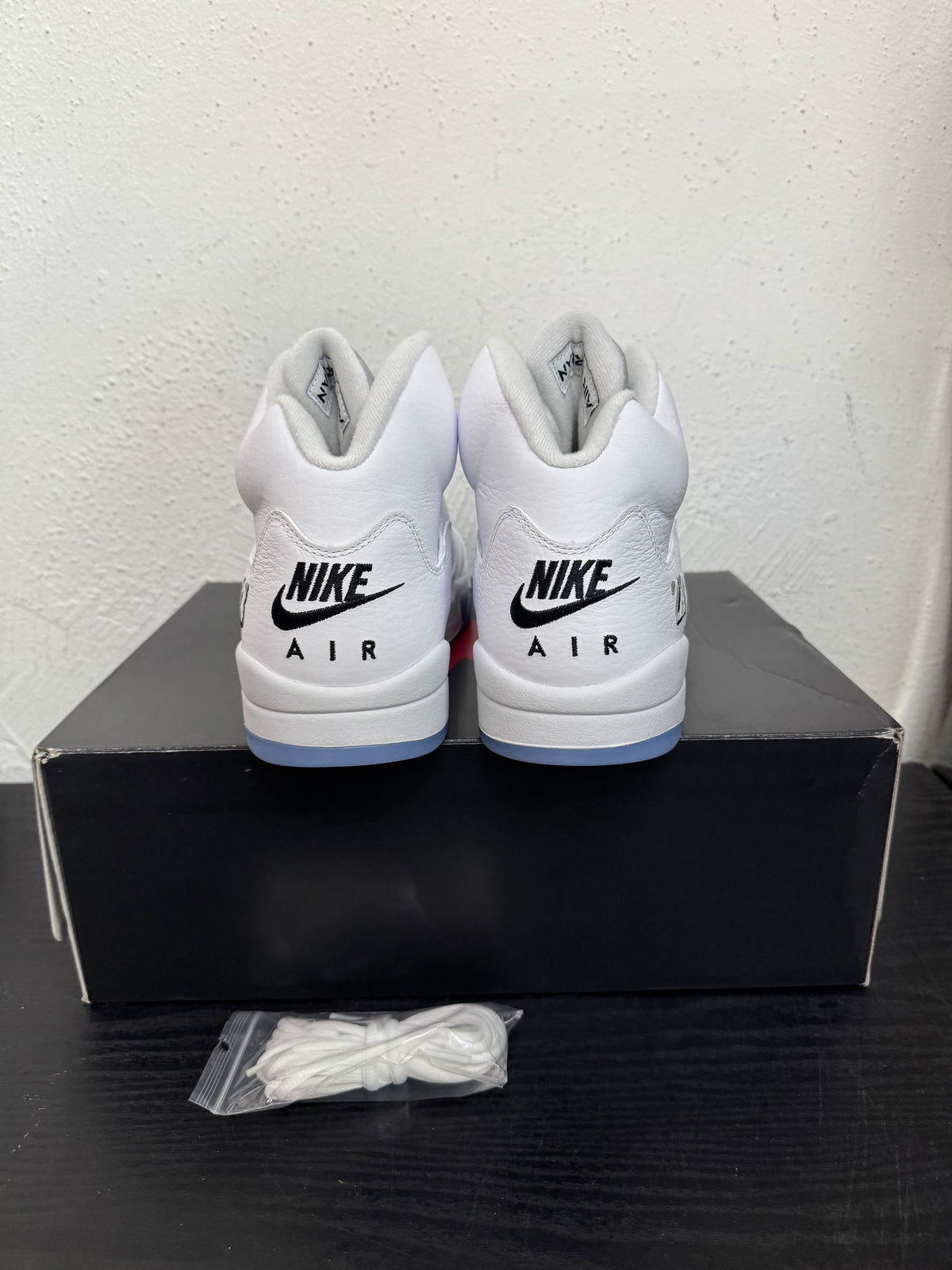 JORDAN 5 WHITE METALLIC (2026)