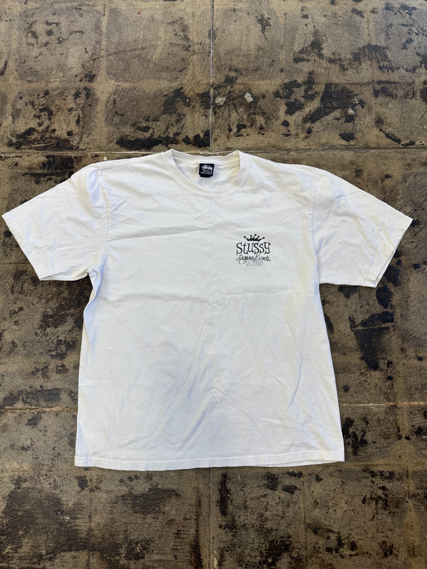 STUSSY LAGUNA BEACH WHITE TEE (USED)