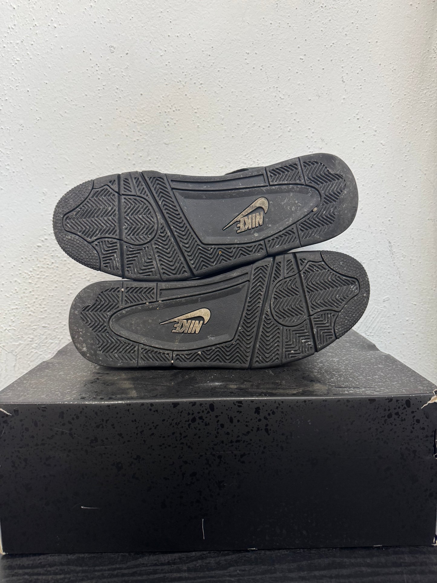 JORDAN 4 BLACK CAT (USED)