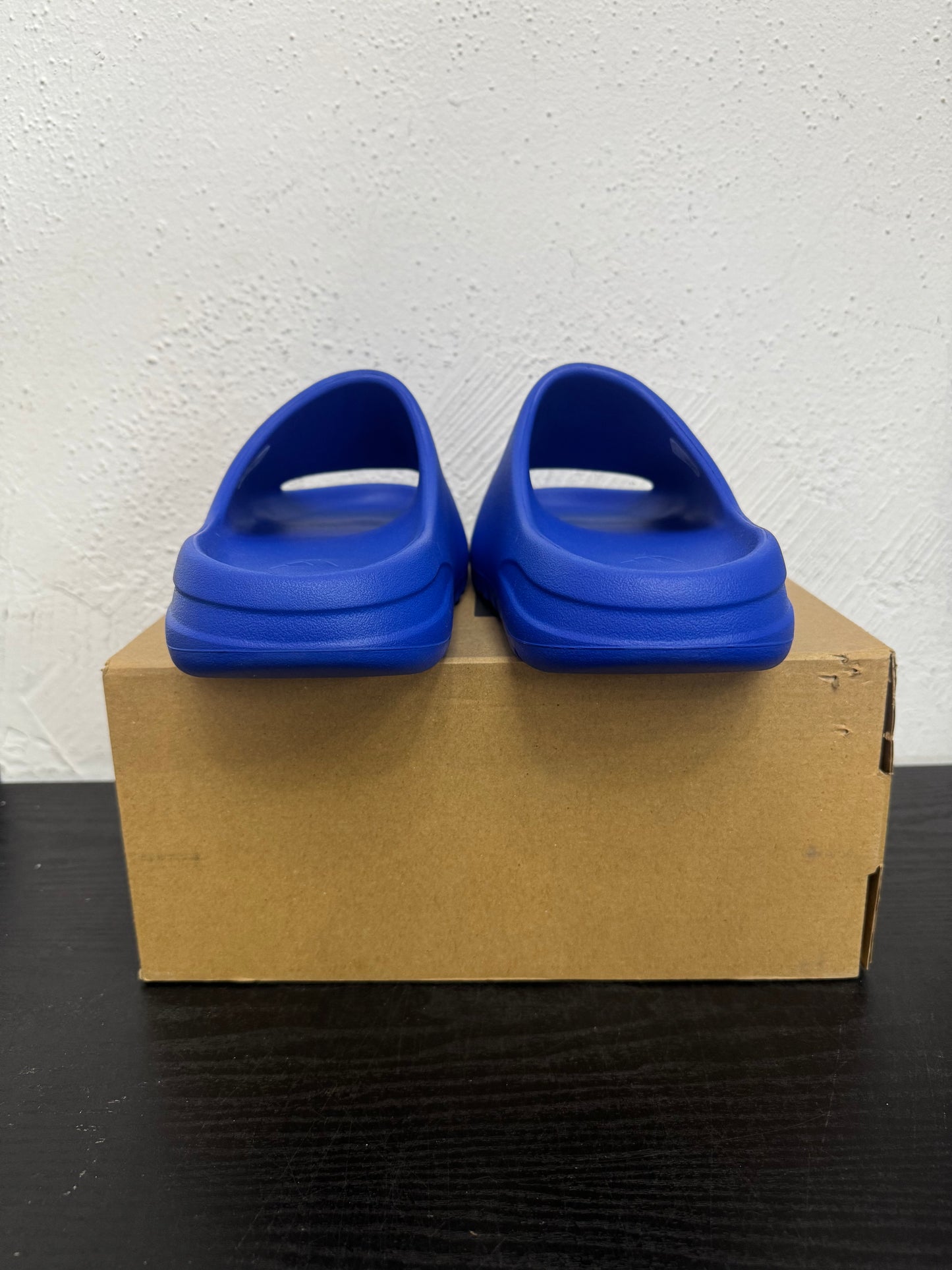 YEEZY SLIDE AZURE