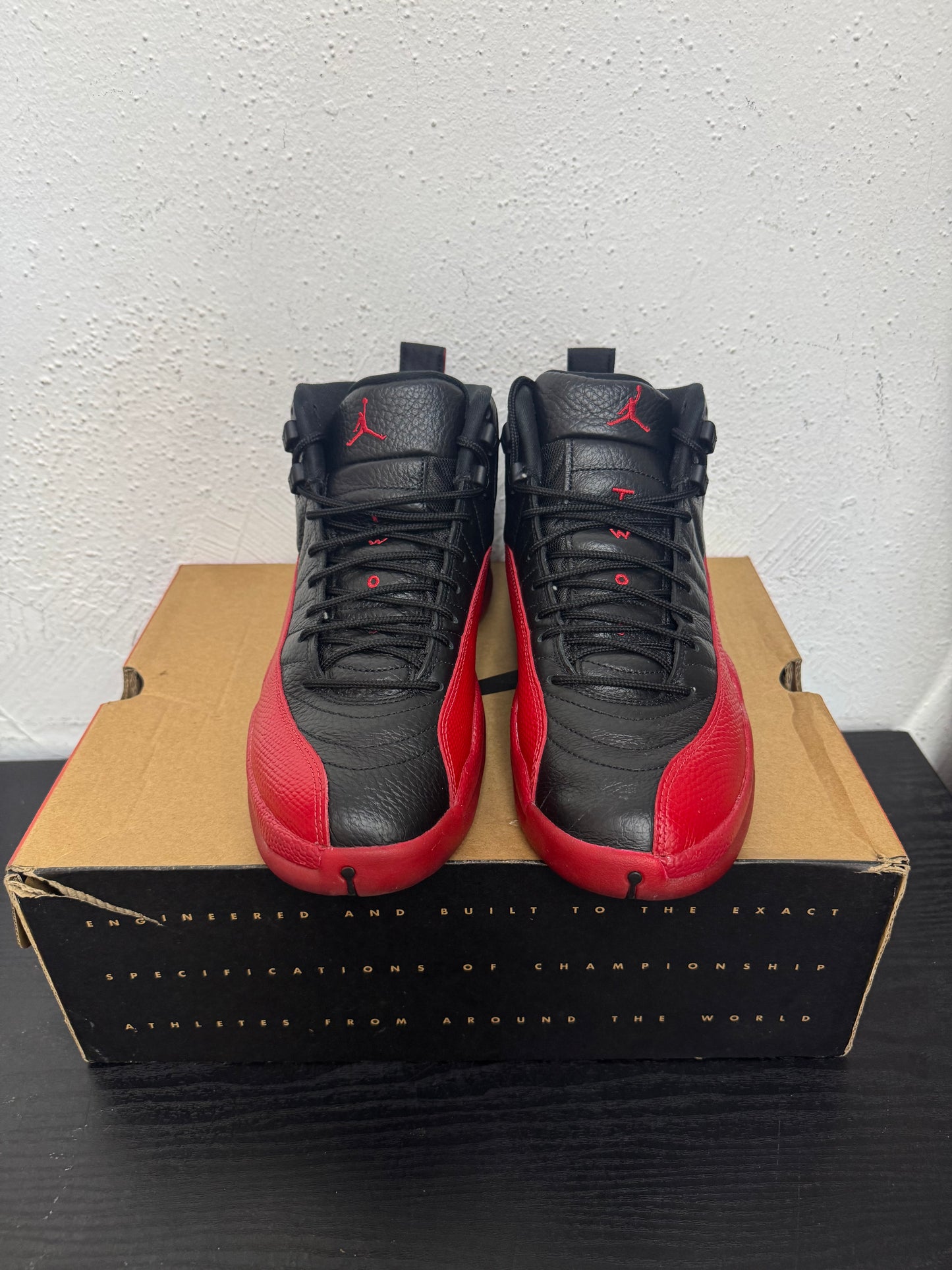 JORDAN 12 FLU GAME (USED)