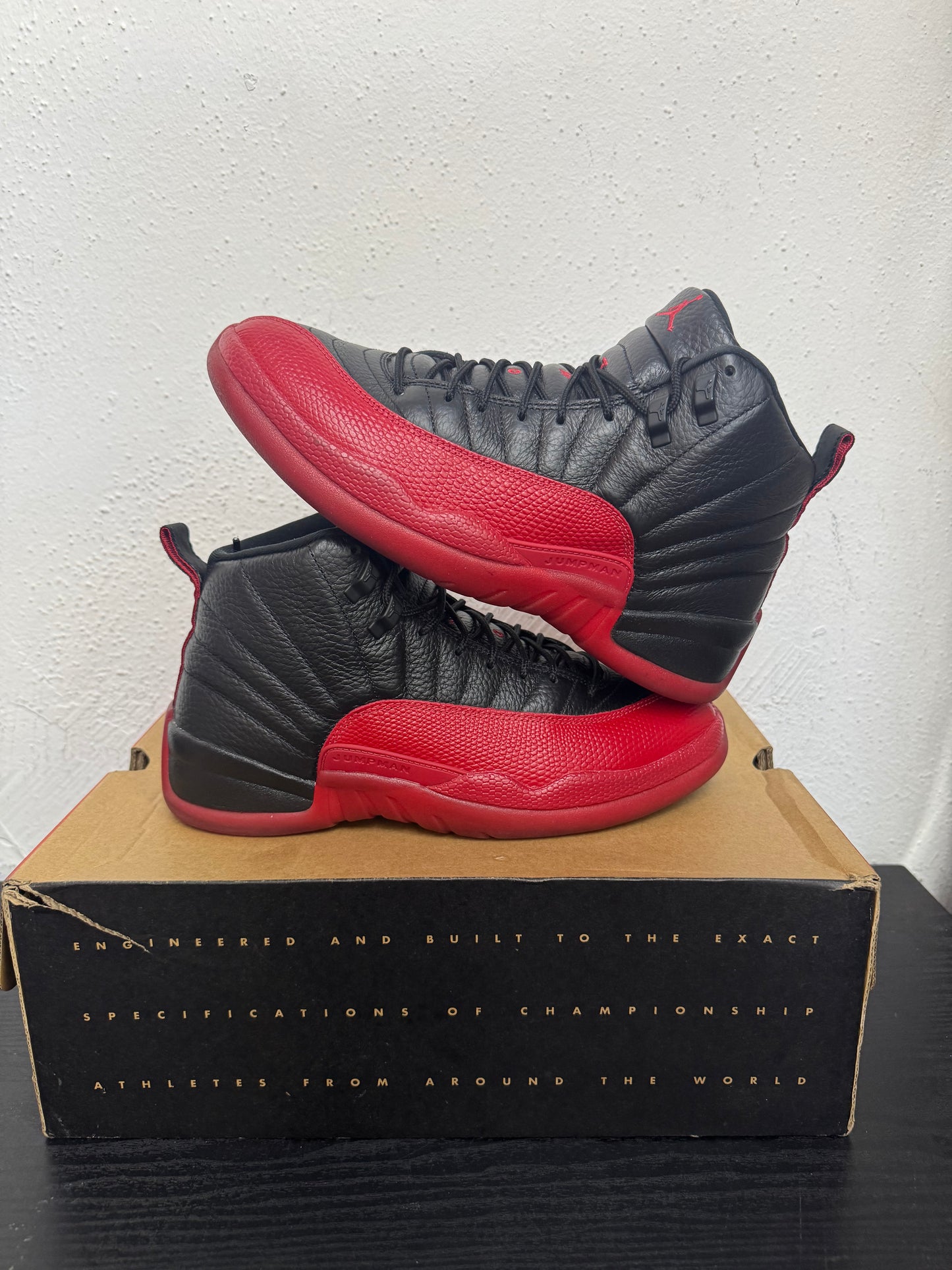 JORDAN 12 FLU GAME (USED)