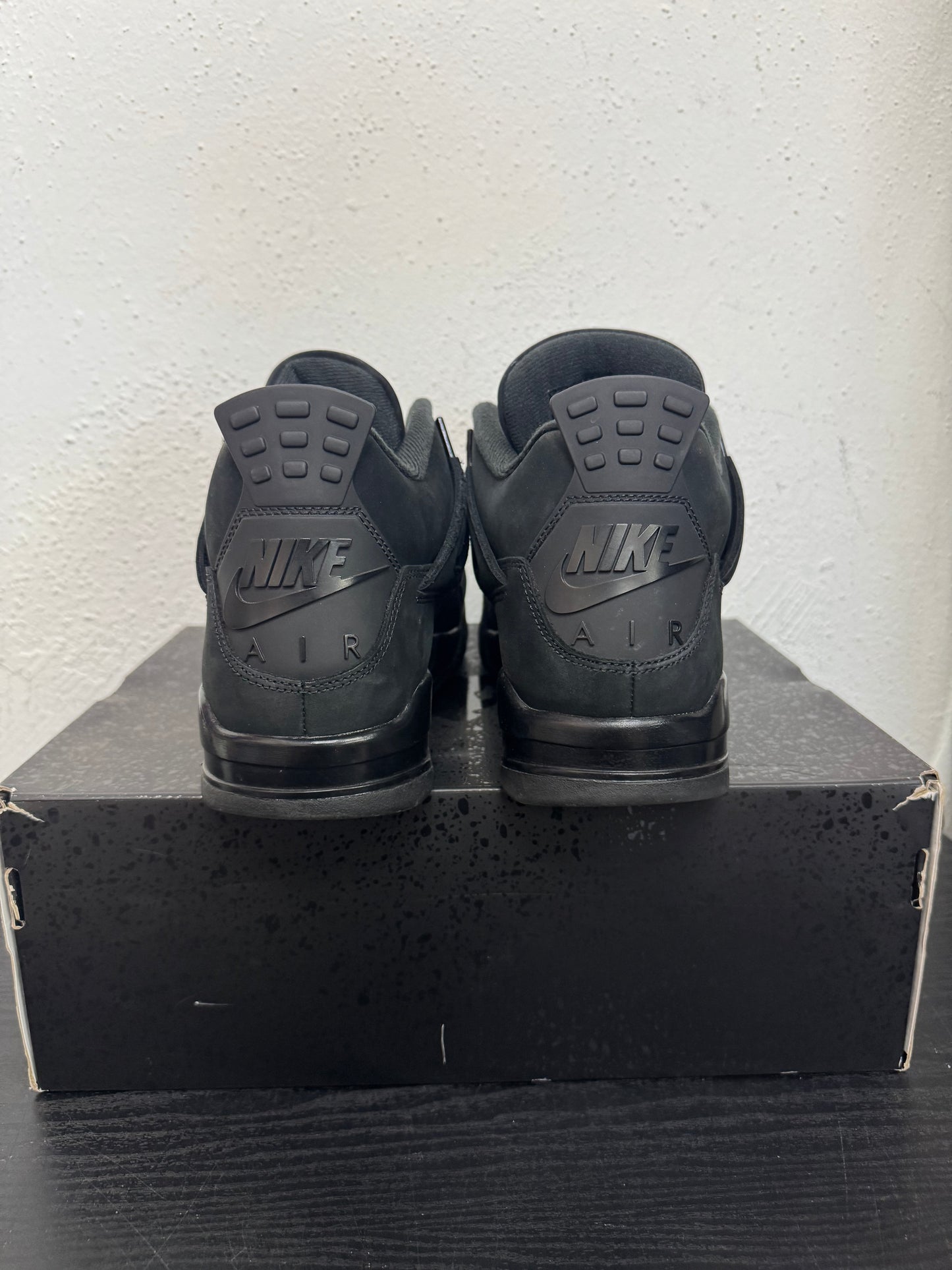 JORDAN 4 BLACK CAT (USED)