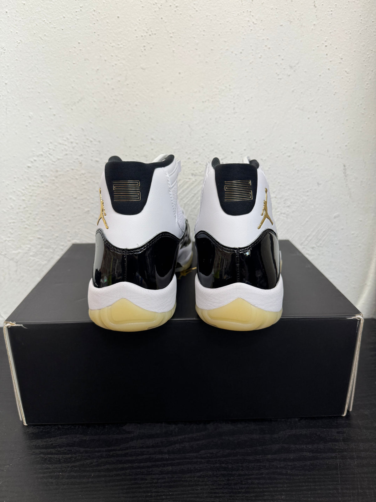 JORDAN 11 DMP GRATITUDE