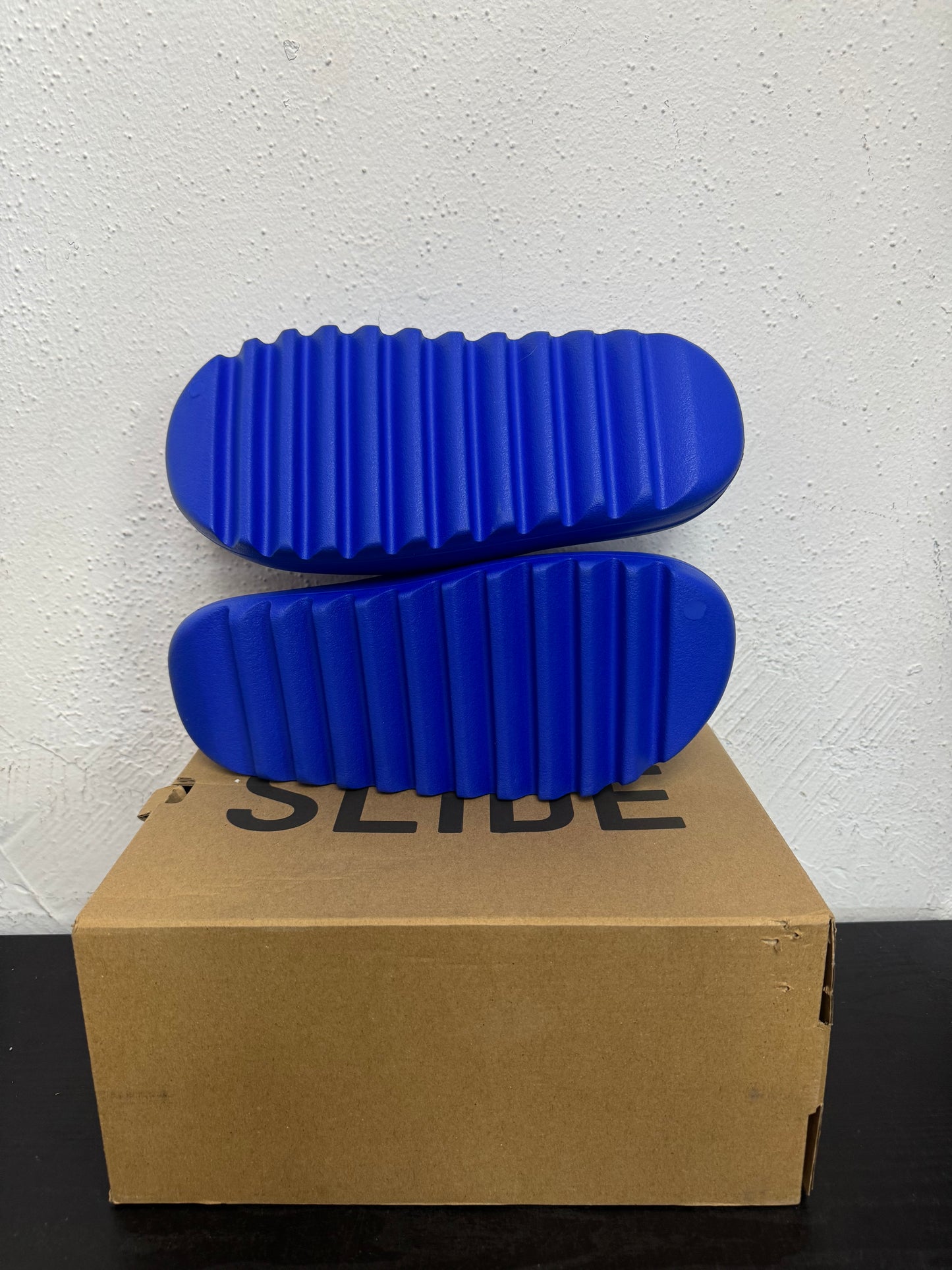 YEEZY SLIDE AZURE