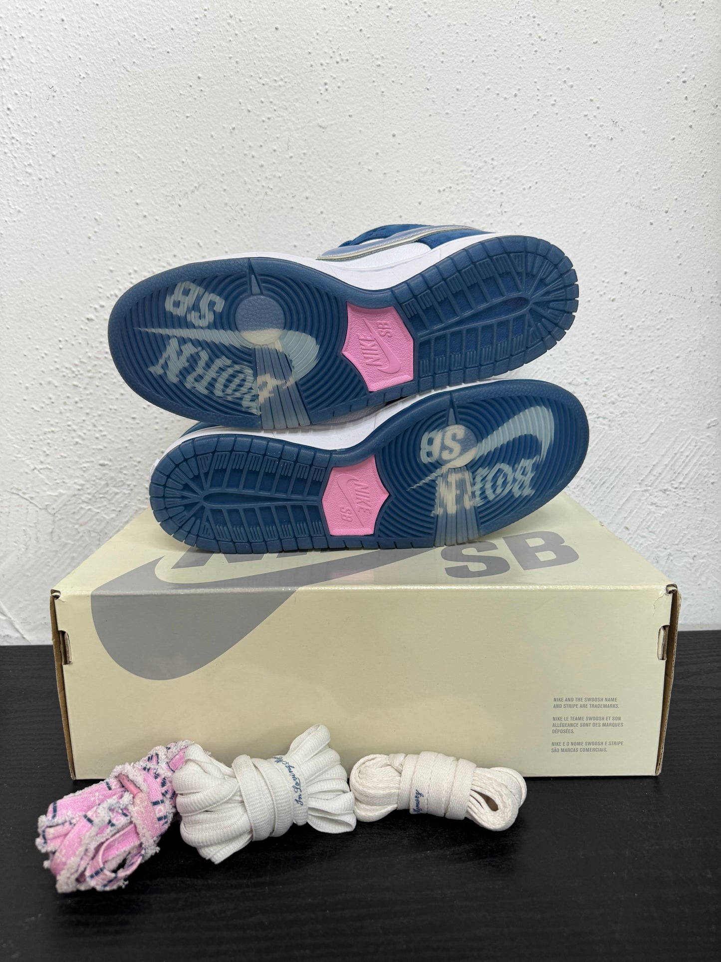 DUNK LOW SB BORN X RAISED