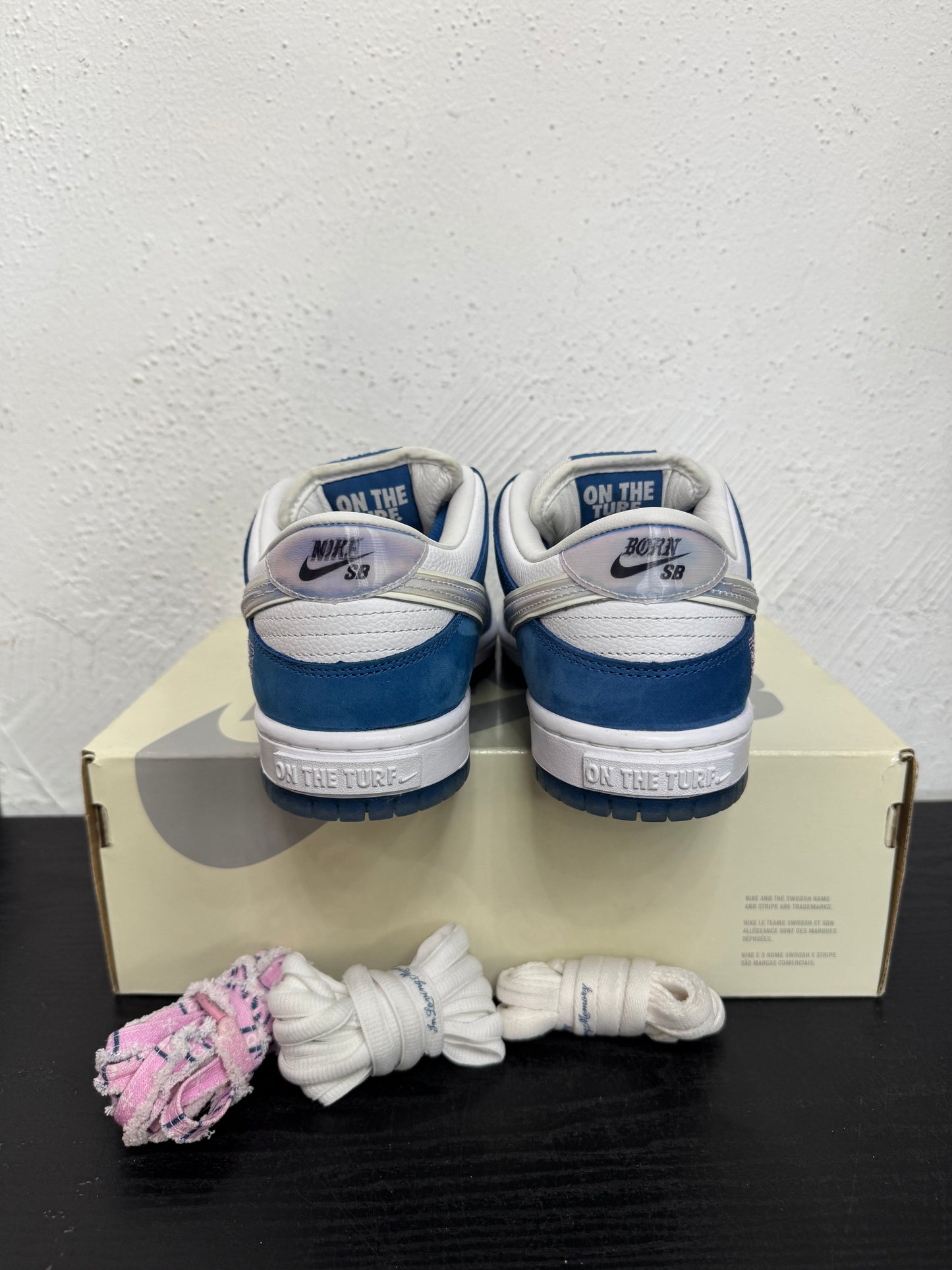 DUNK LOW SB BORN X RAISED