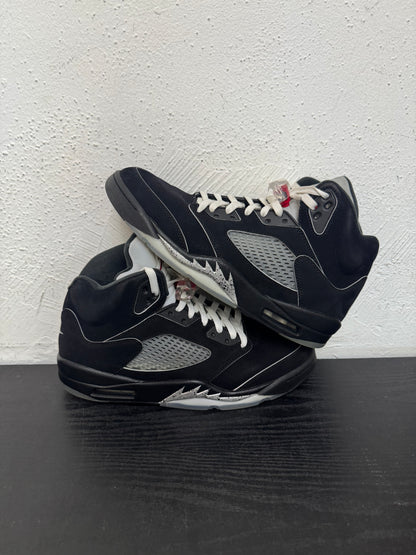JORDAN 5 REIMAGINED BLACK METALLIC (USED) (NB)