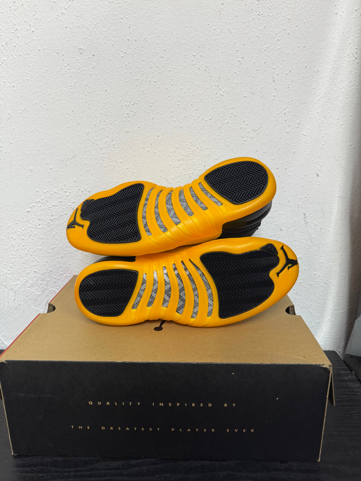 JORDAN 12 BLACK UNIVERSITY GOLD
