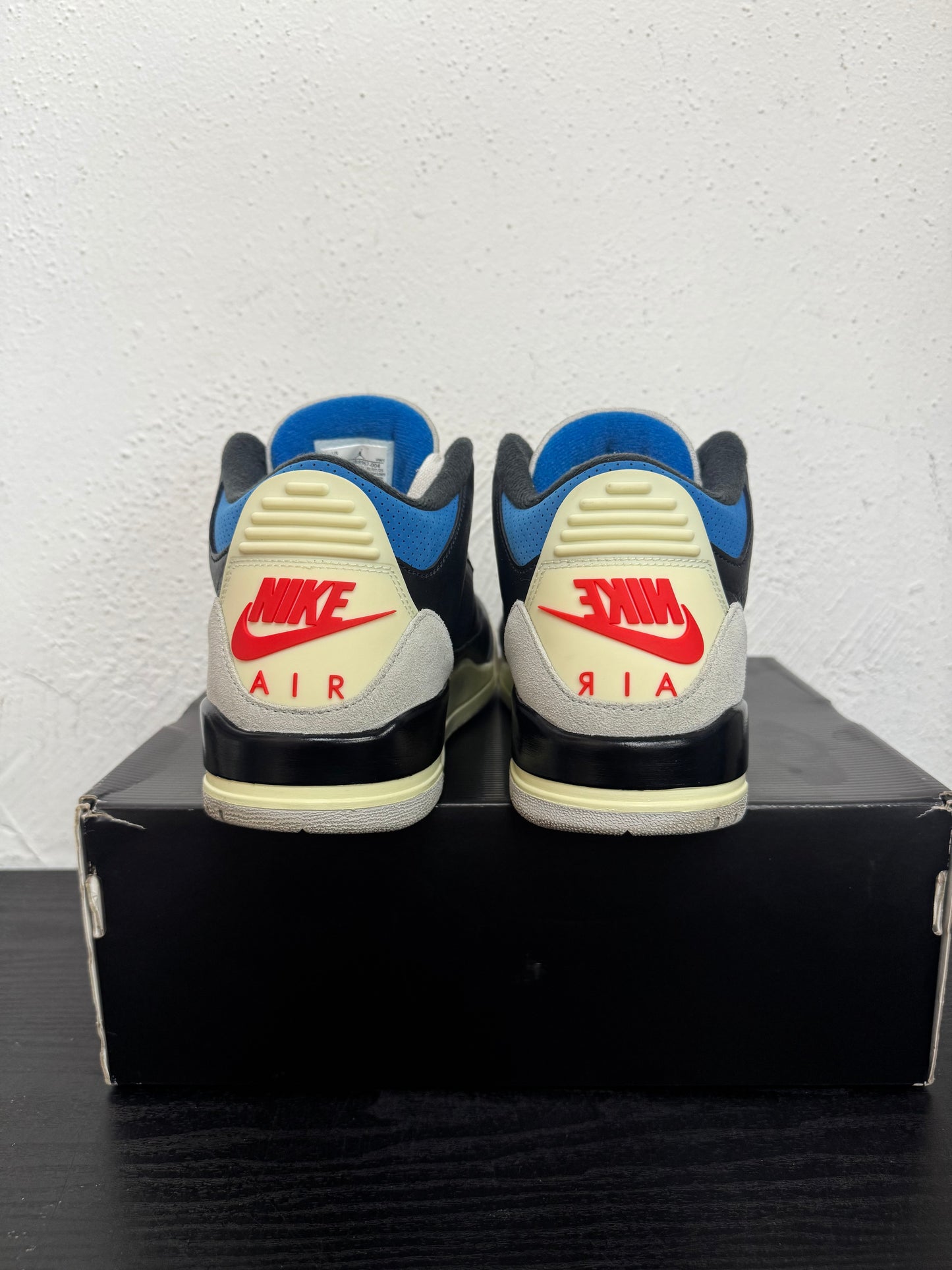 JORDAN 3 RARE AIR (USED)