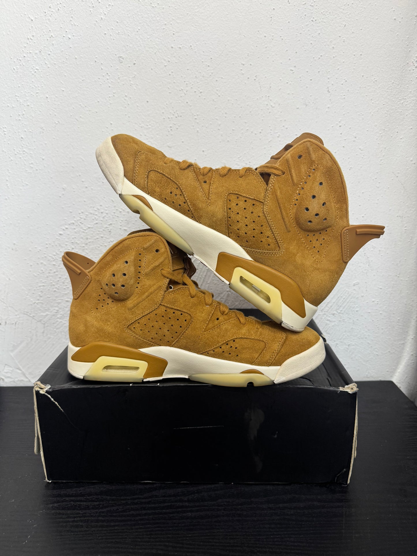 JORDAN 6 WHEAT (USED)